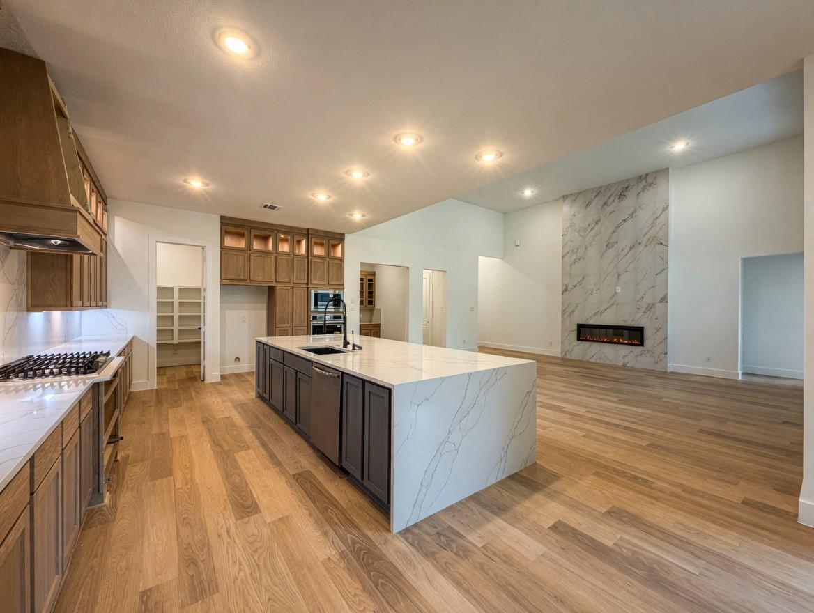 2501 Barton Creek Trail