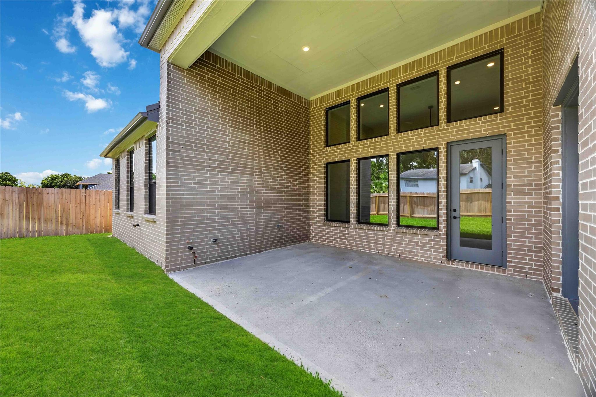 2505 Barton Creek Trail Dr