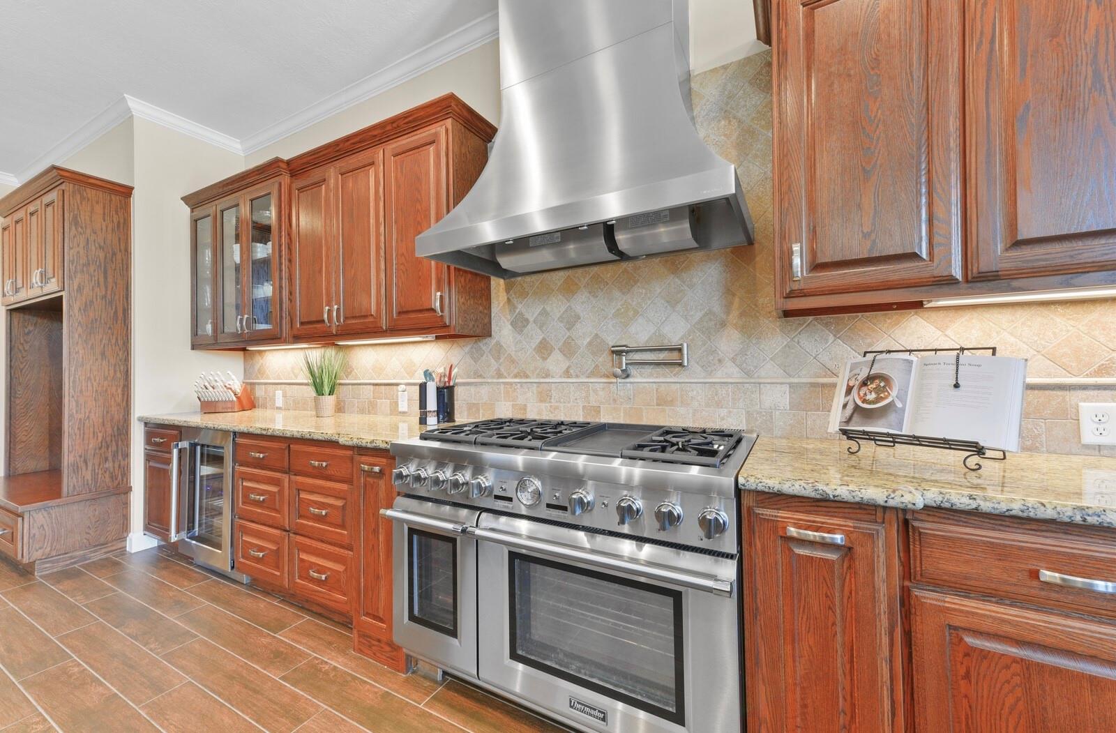 2903 Harvest Hill Drive