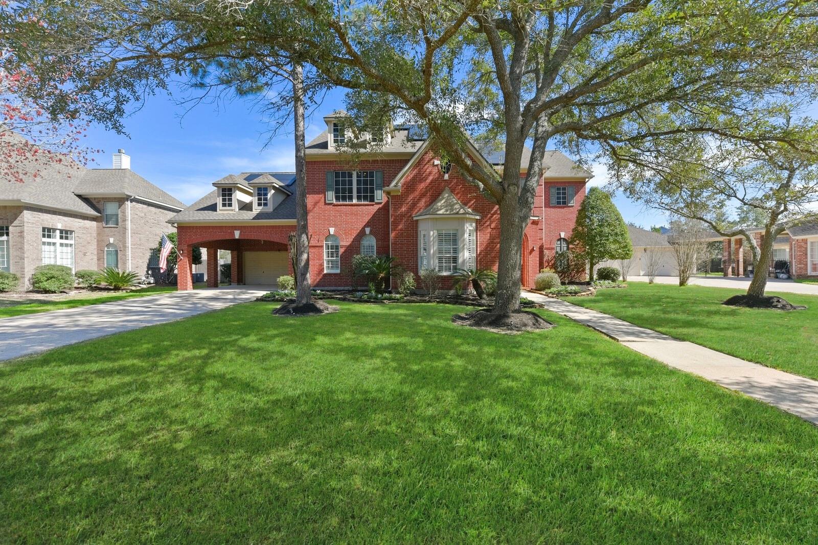 2903 Harvest Hill Drive