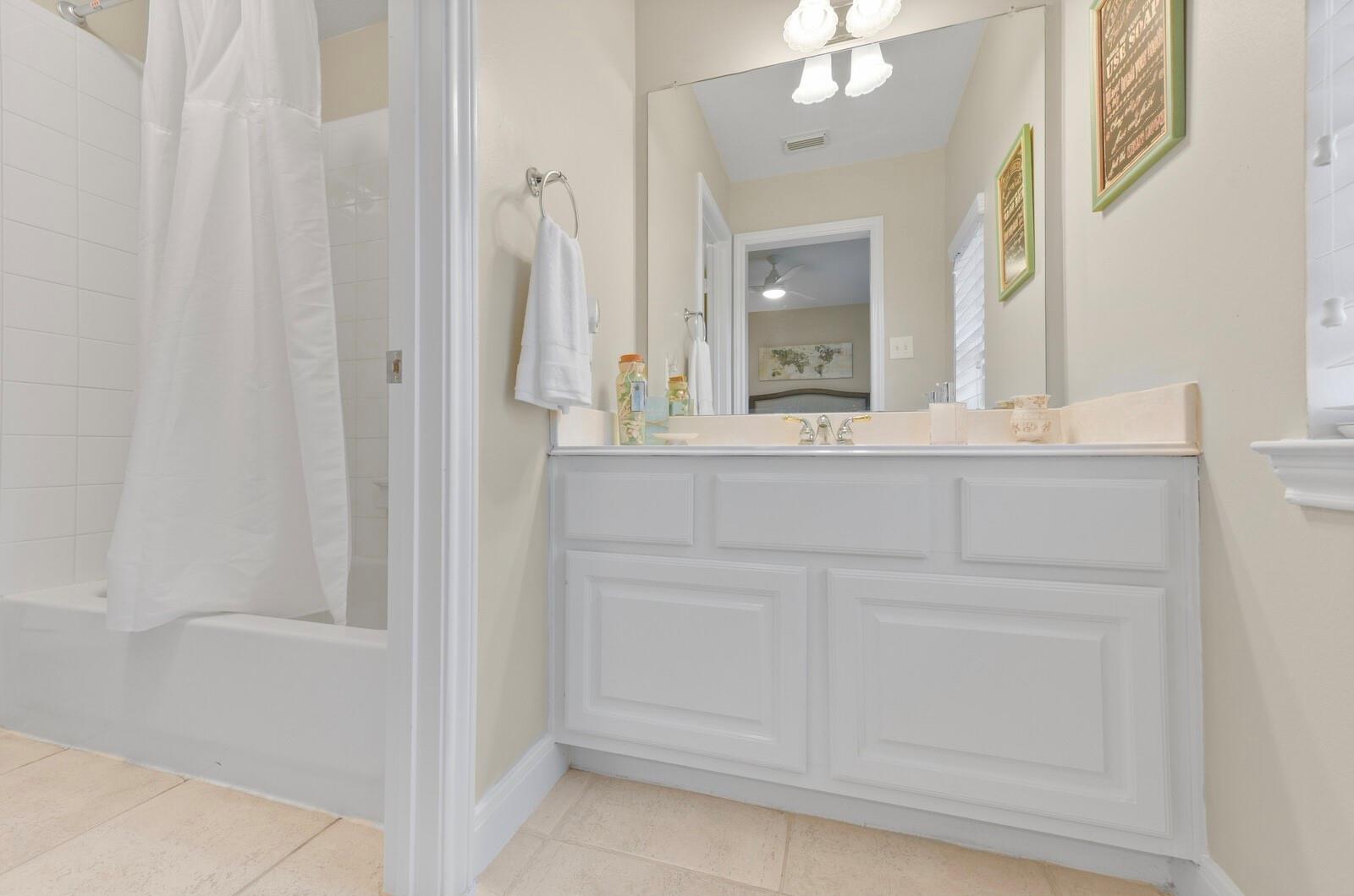 2903 Harvest Hill Drive