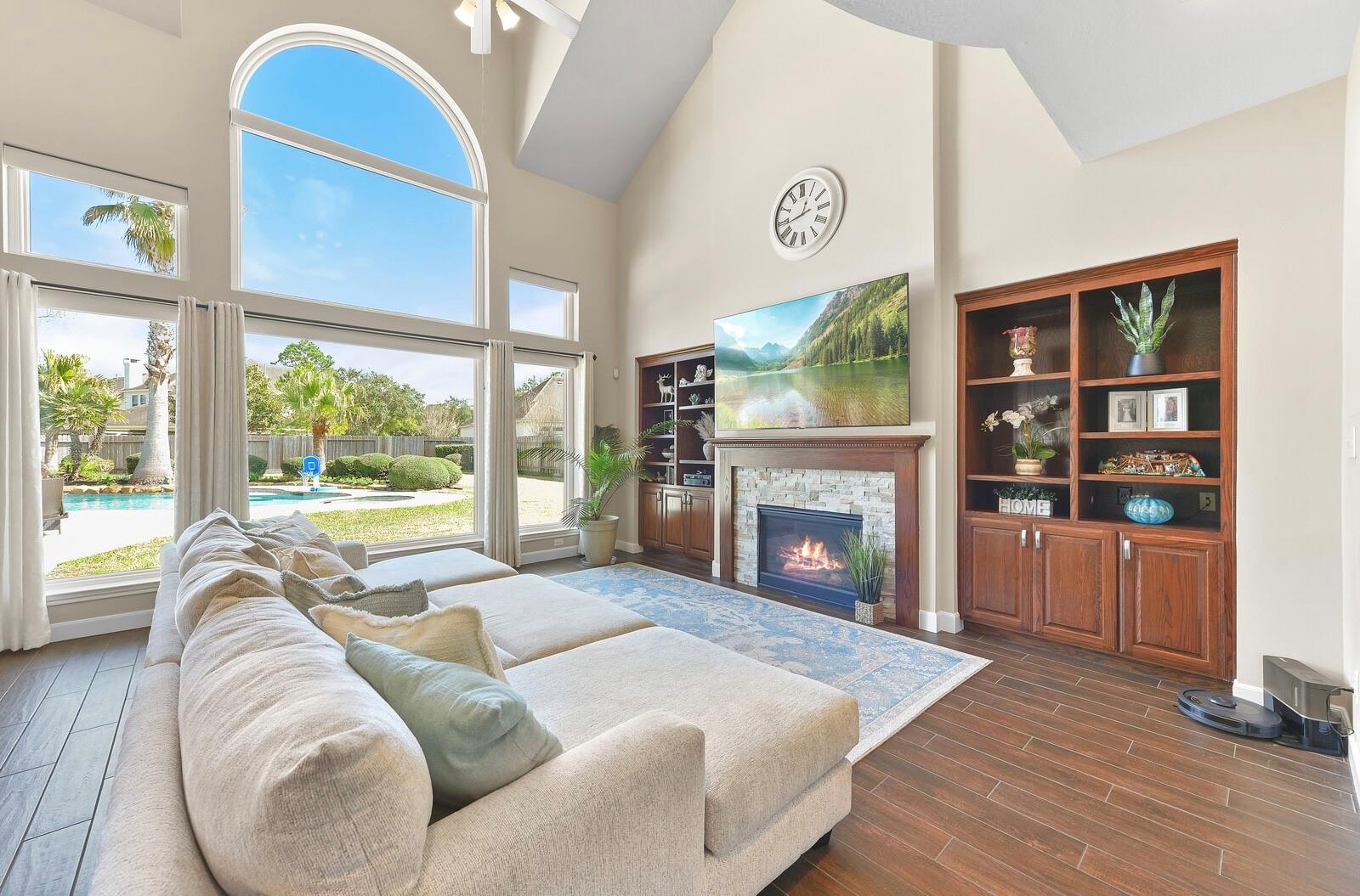 2903 Harvest Hill Drive