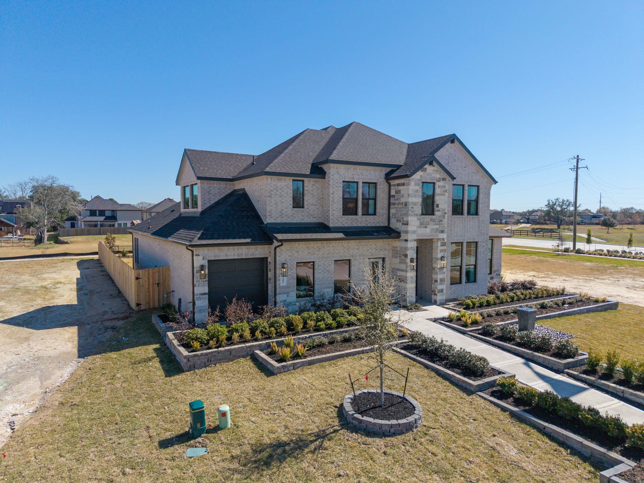 2304 Friendswood Trail