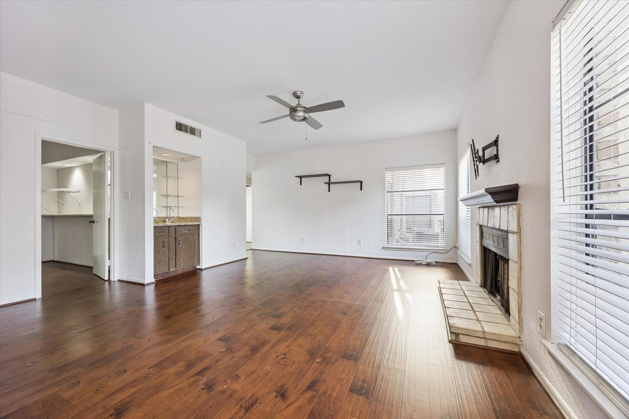 8100 Cambridge Street # 123