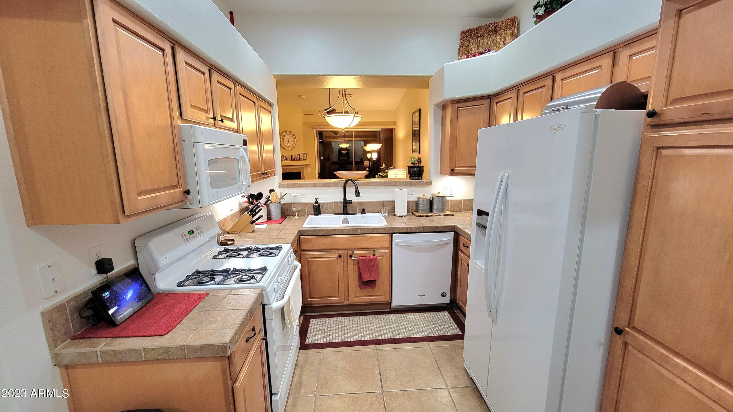 18650 N 91ST Avenue, 2201