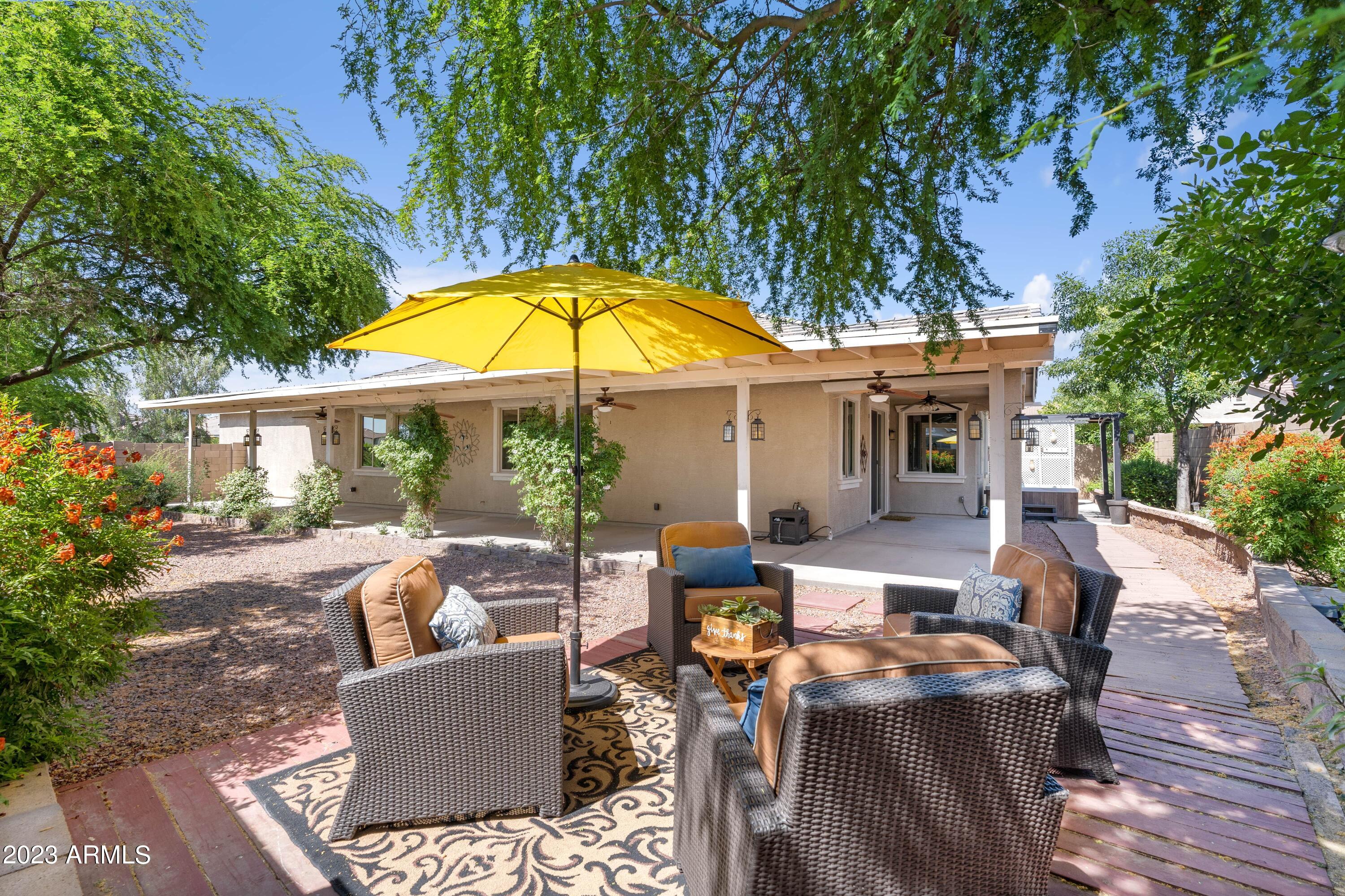 3035 E QUARTZ Street