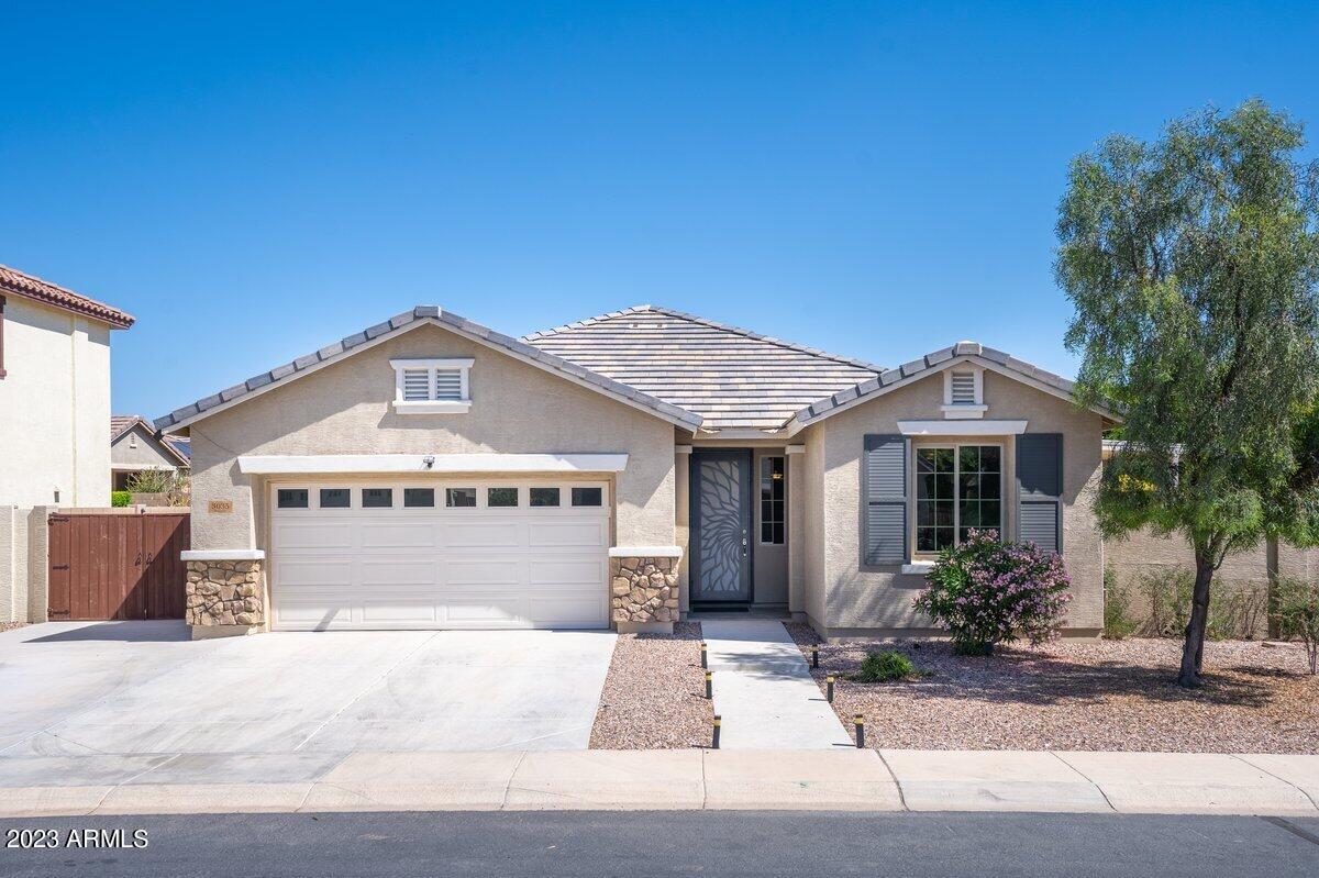 3035 E QUARTZ Street