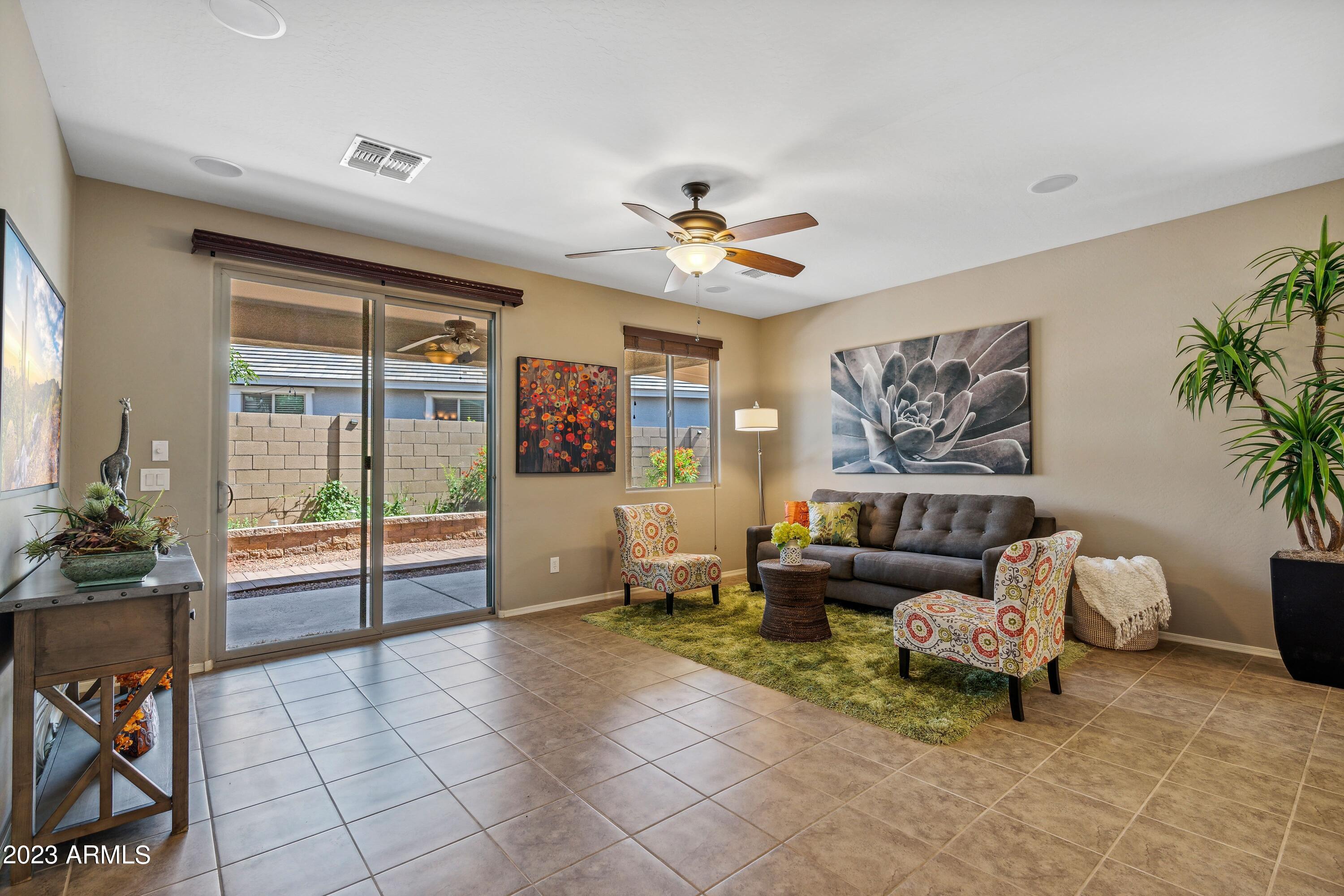 3035 E QUARTZ Street