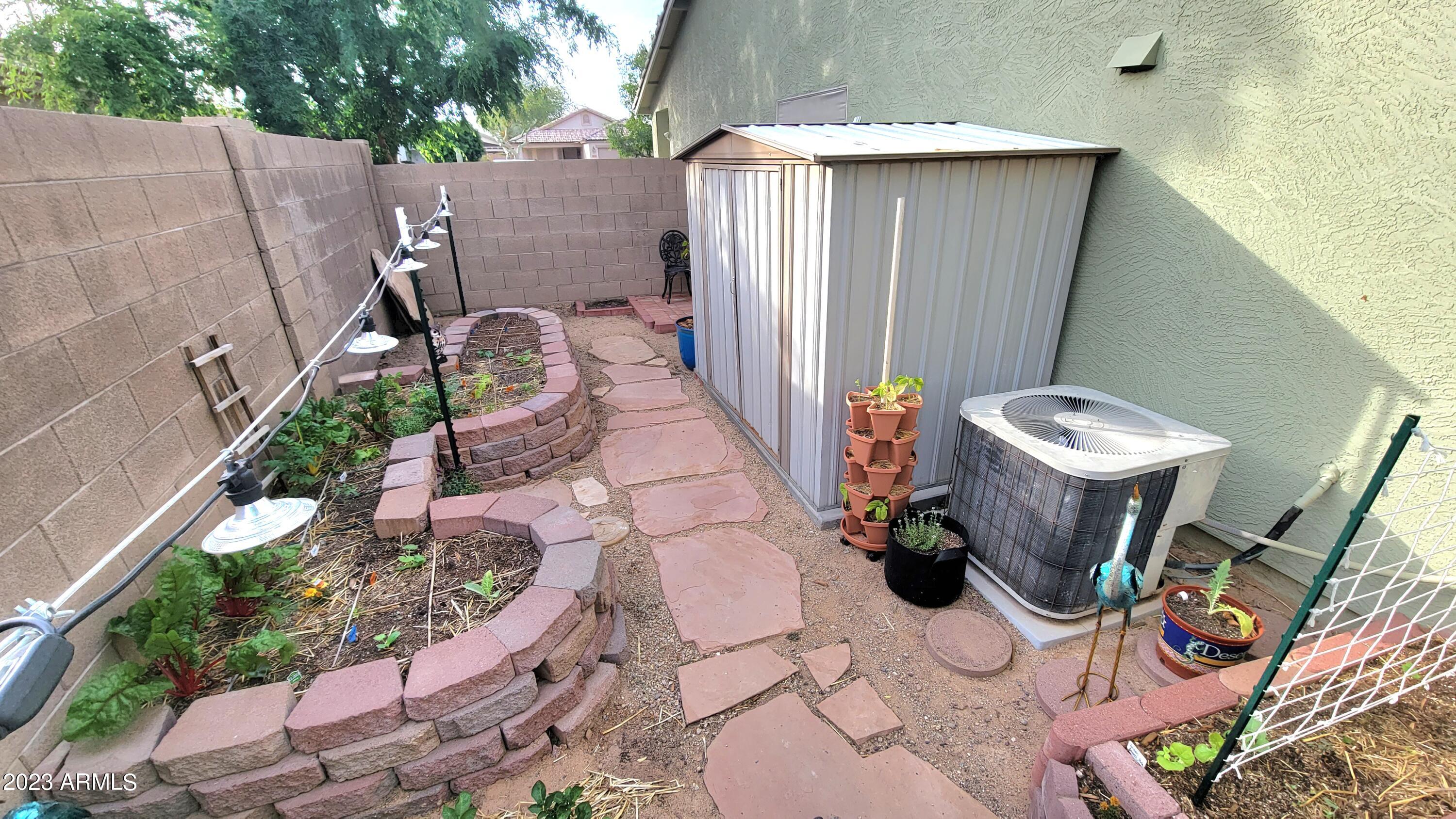 15213 W ELKO Drive