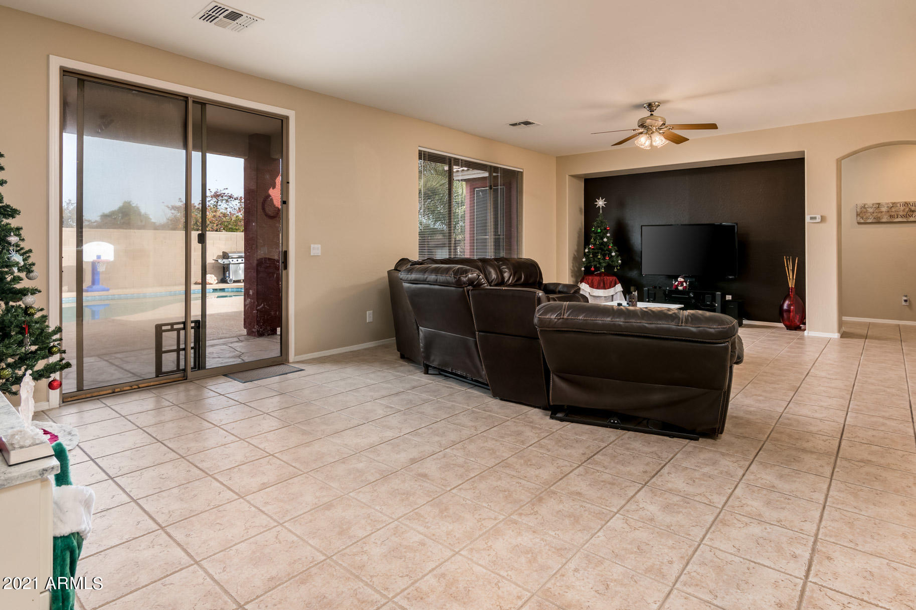 15028 W DAHLIA Drive