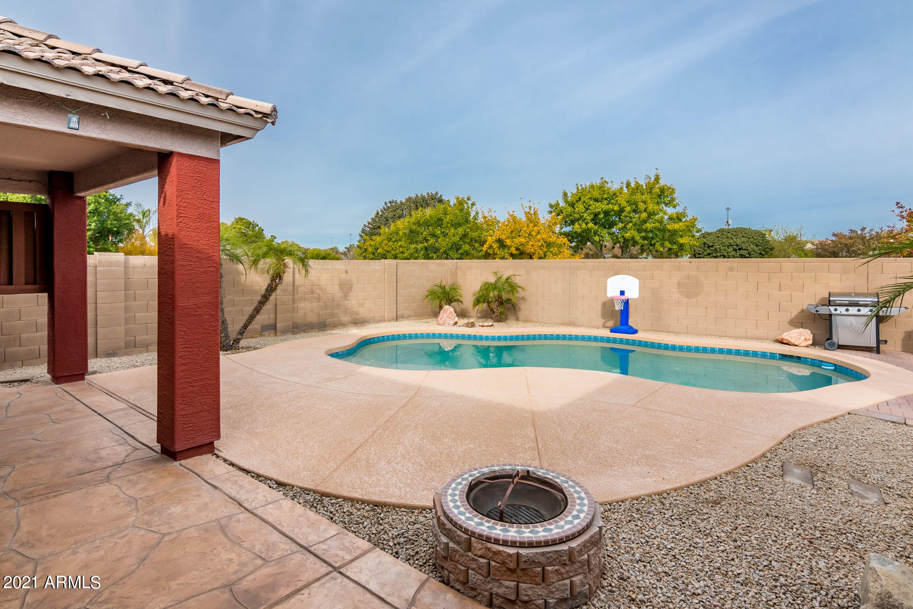 15028 W DAHLIA Drive