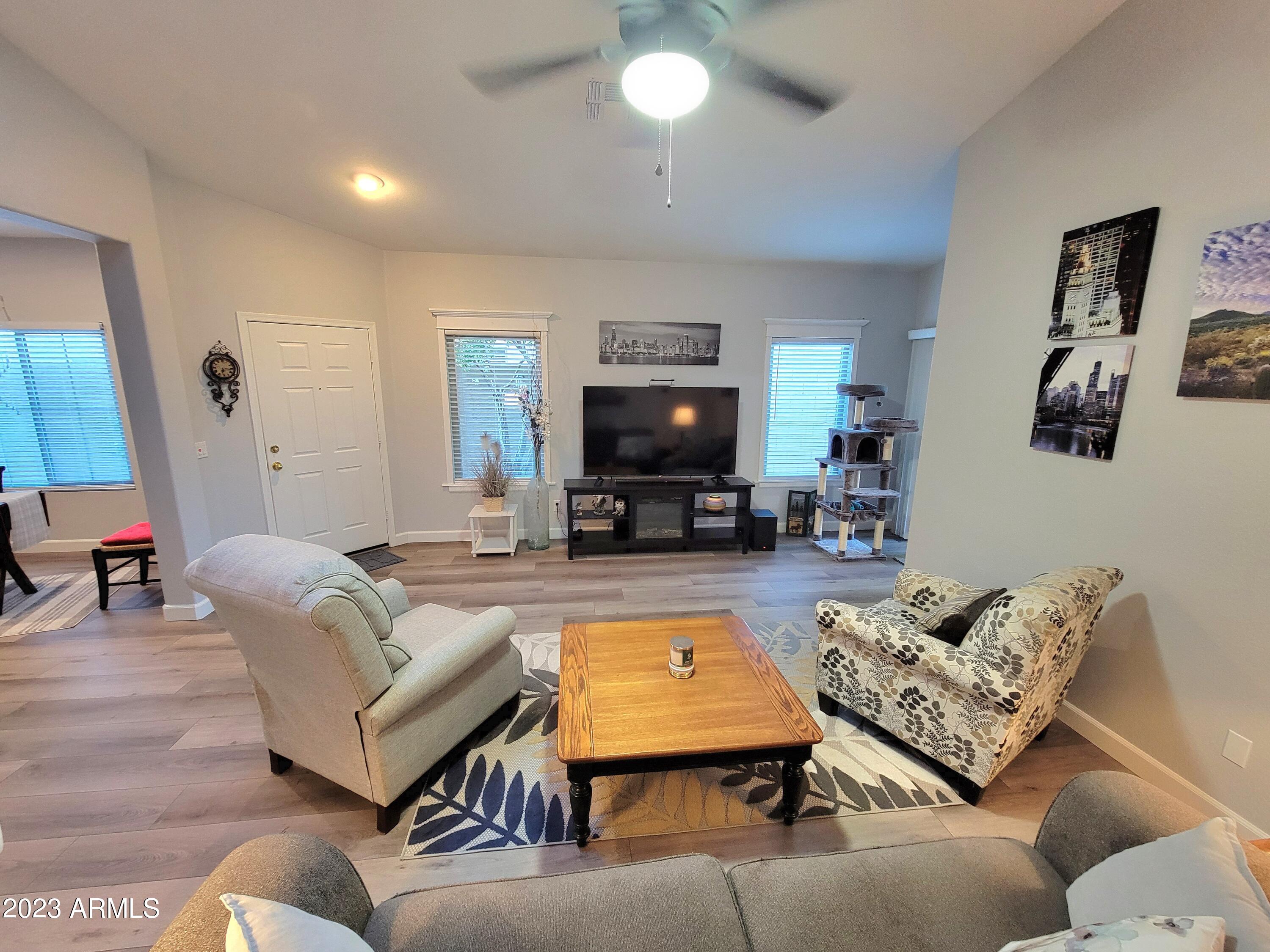 3537 W TWAIN Drive