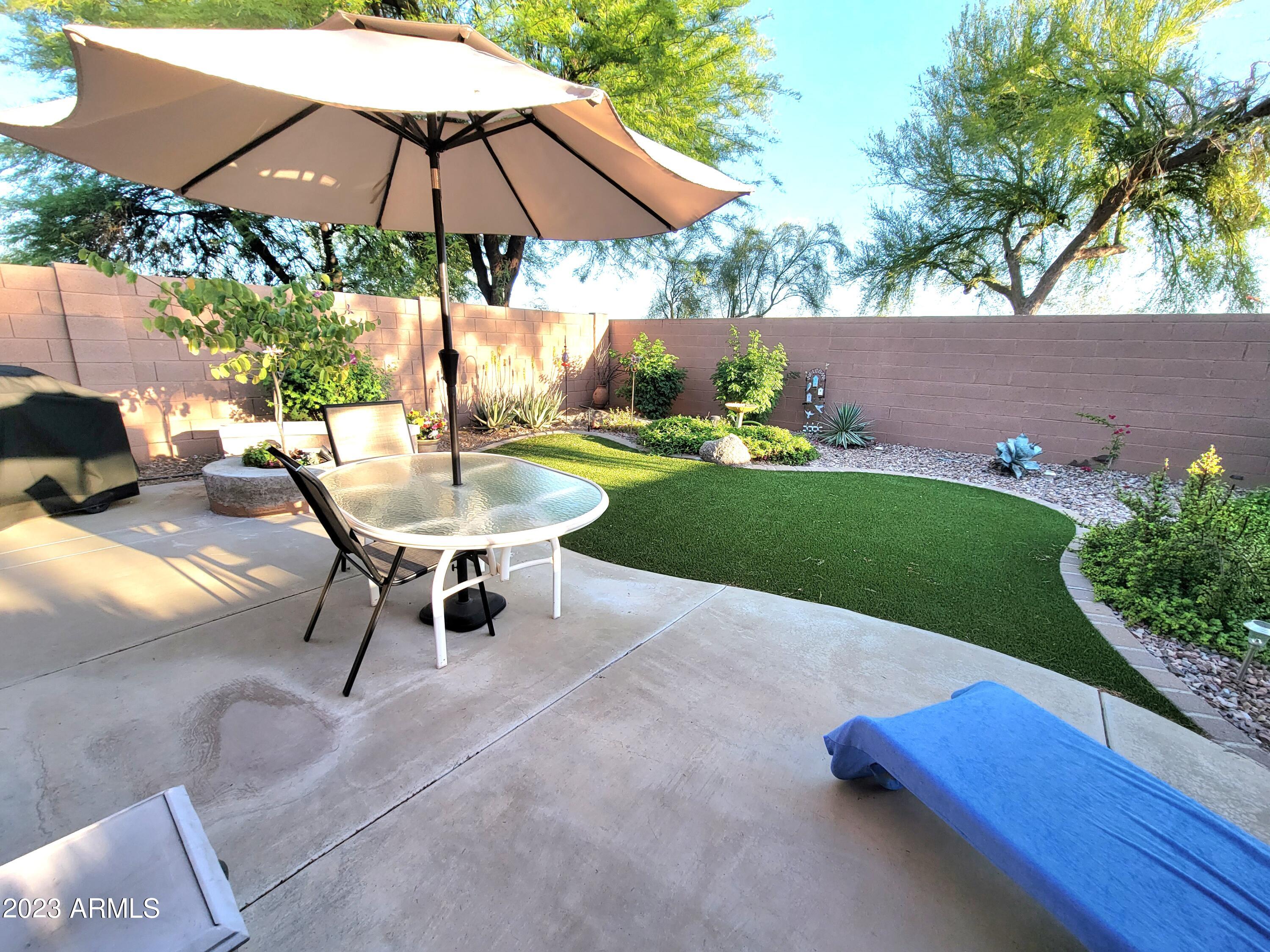 3537 W TWAIN Drive