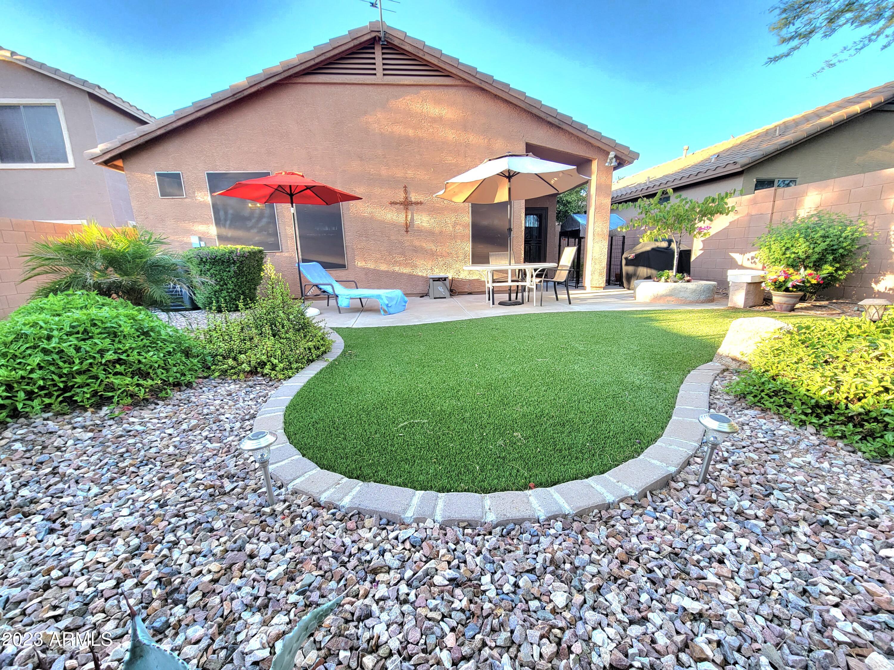 3537 W TWAIN Drive