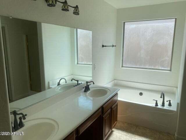11744 W MONTANA DE ORO Drive