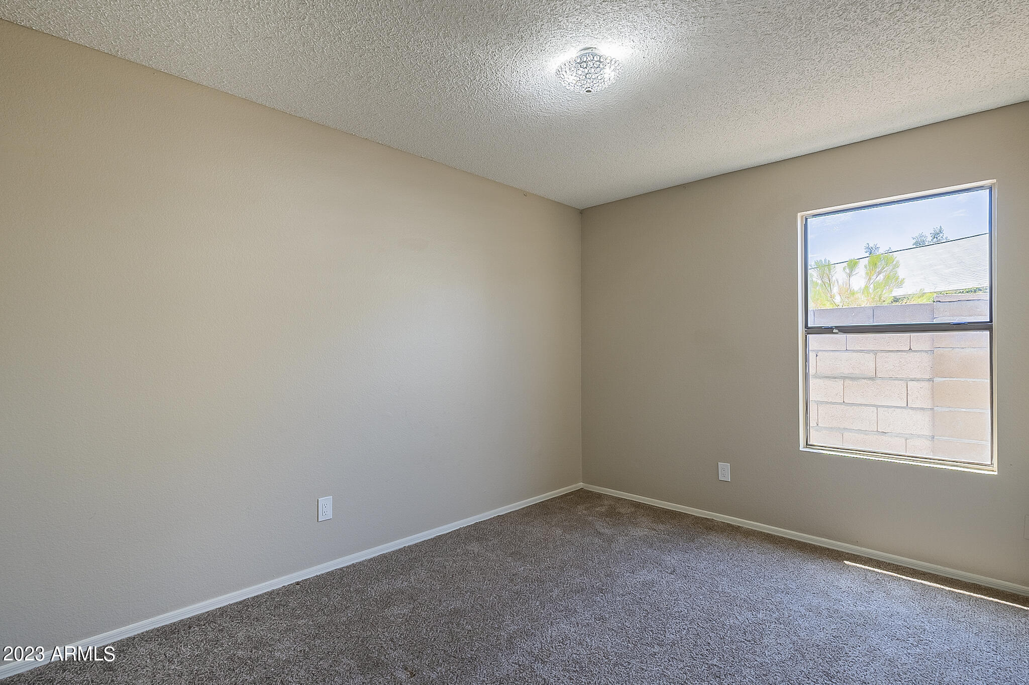 19019 N 43RD Drive