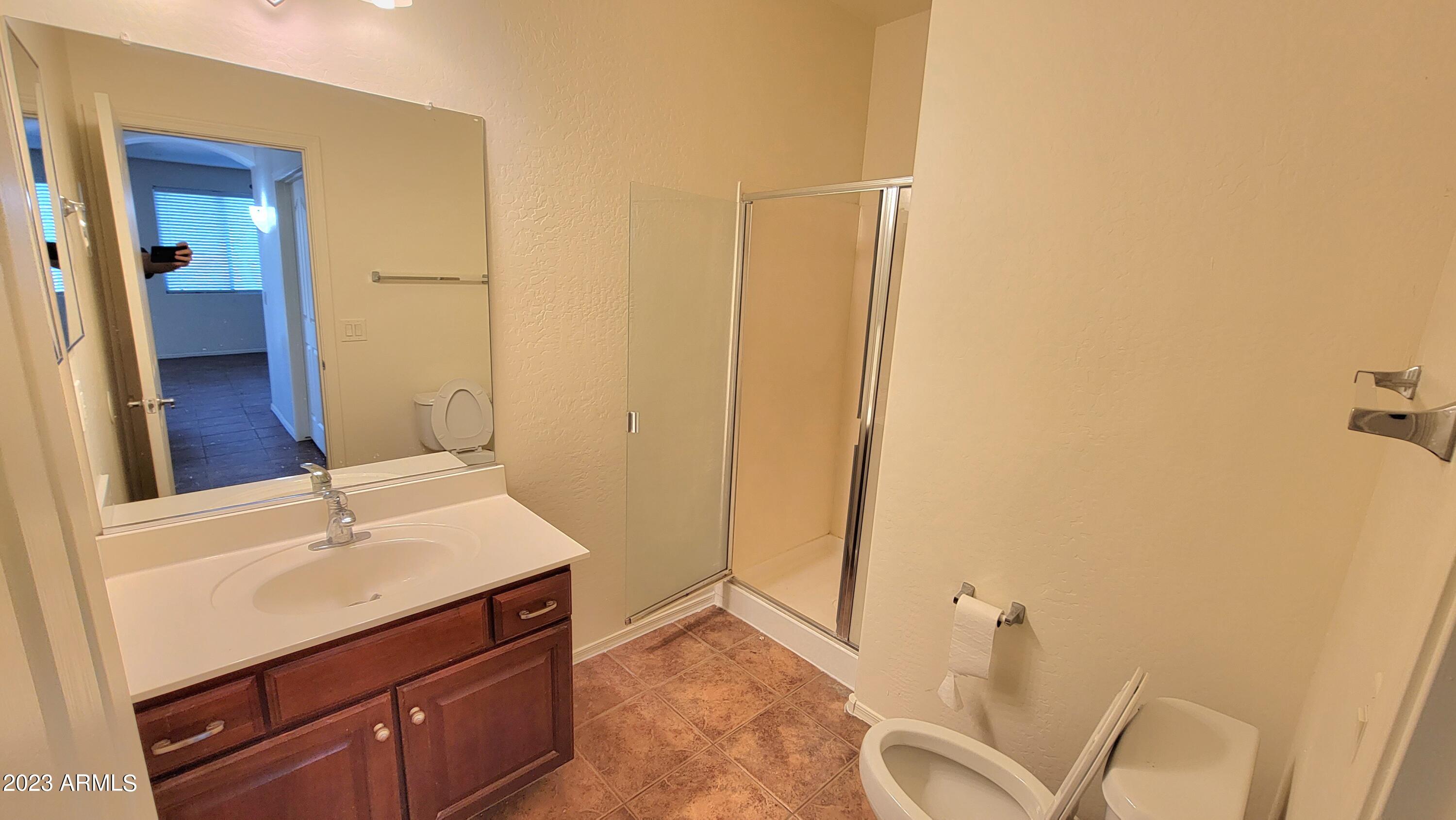17926 W MISSION Lane