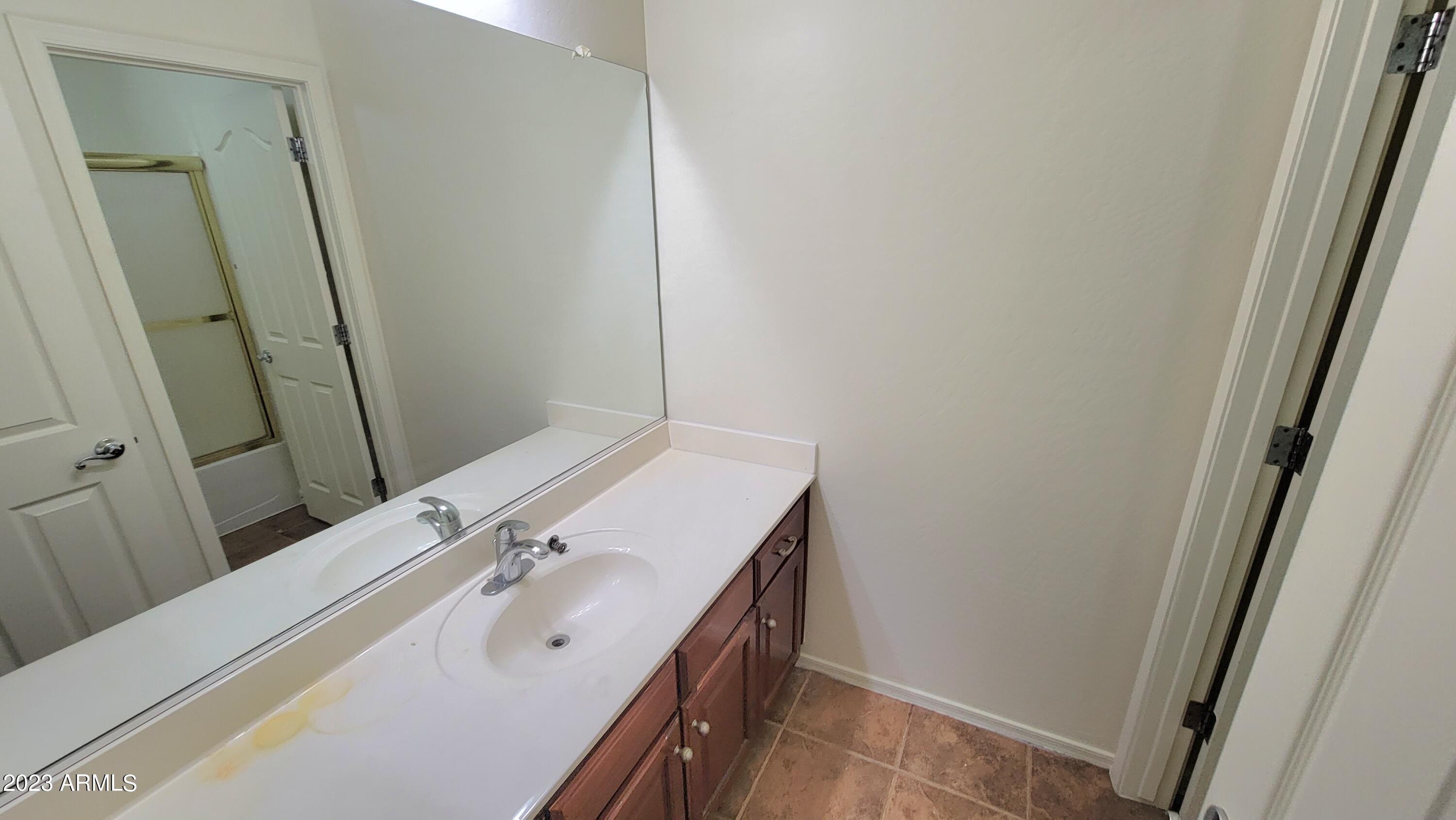 17926 W MISSION Lane