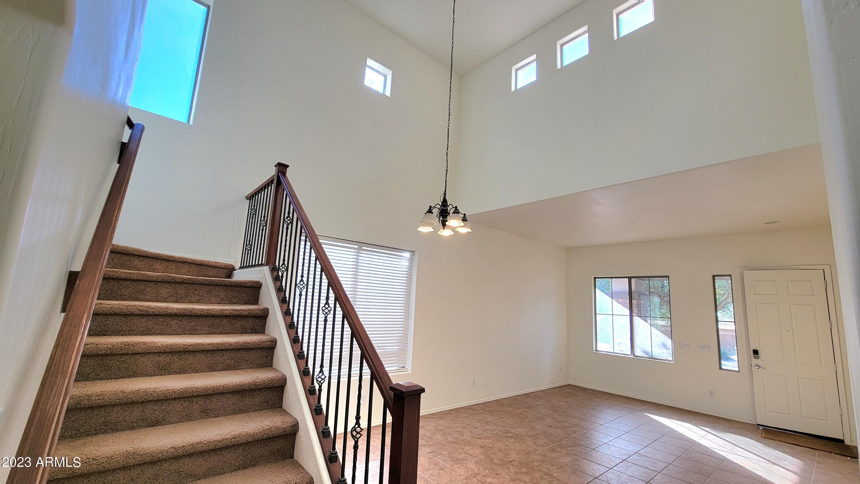 17926 W MISSION Lane