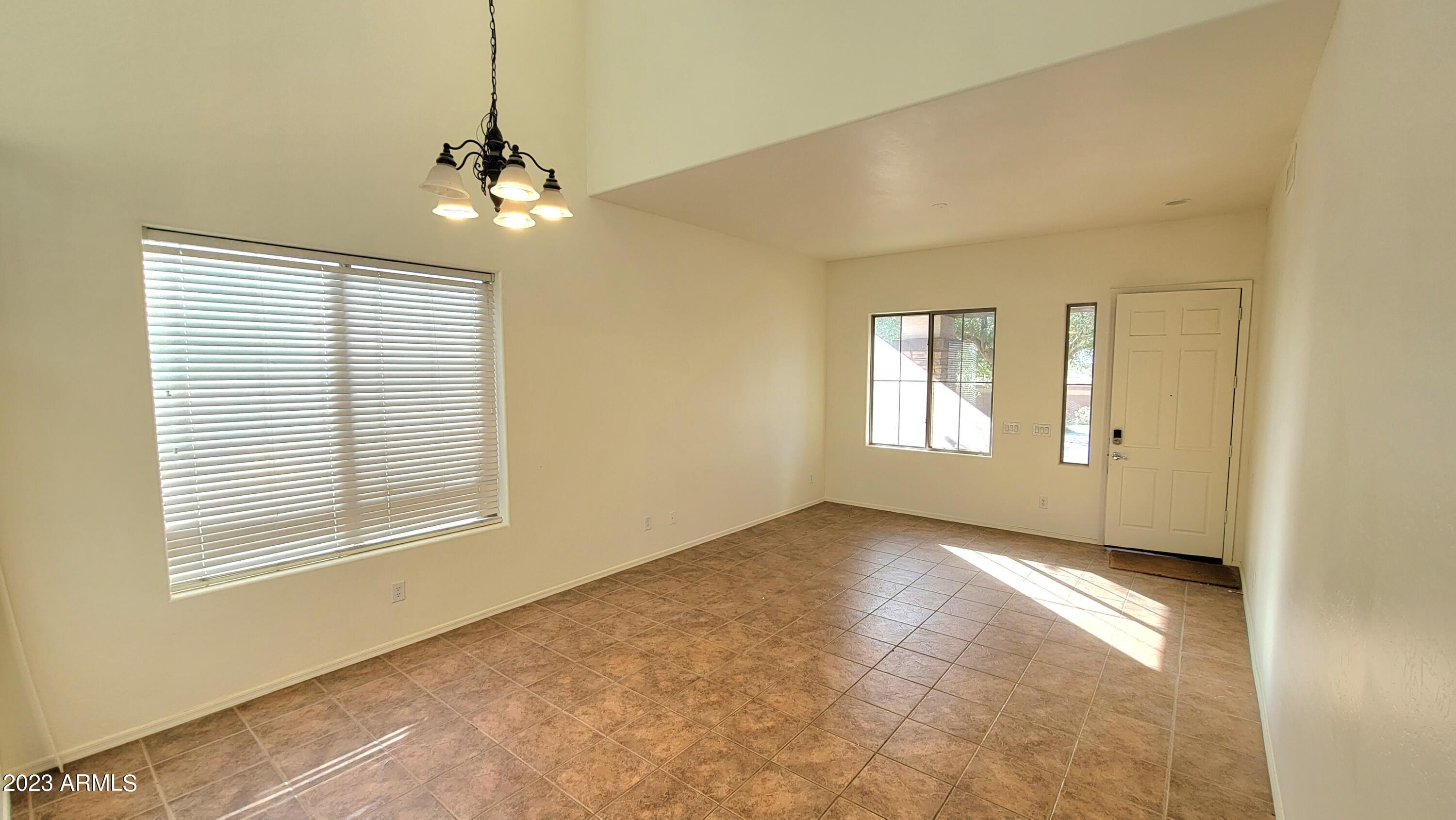 17926 W MISSION Lane