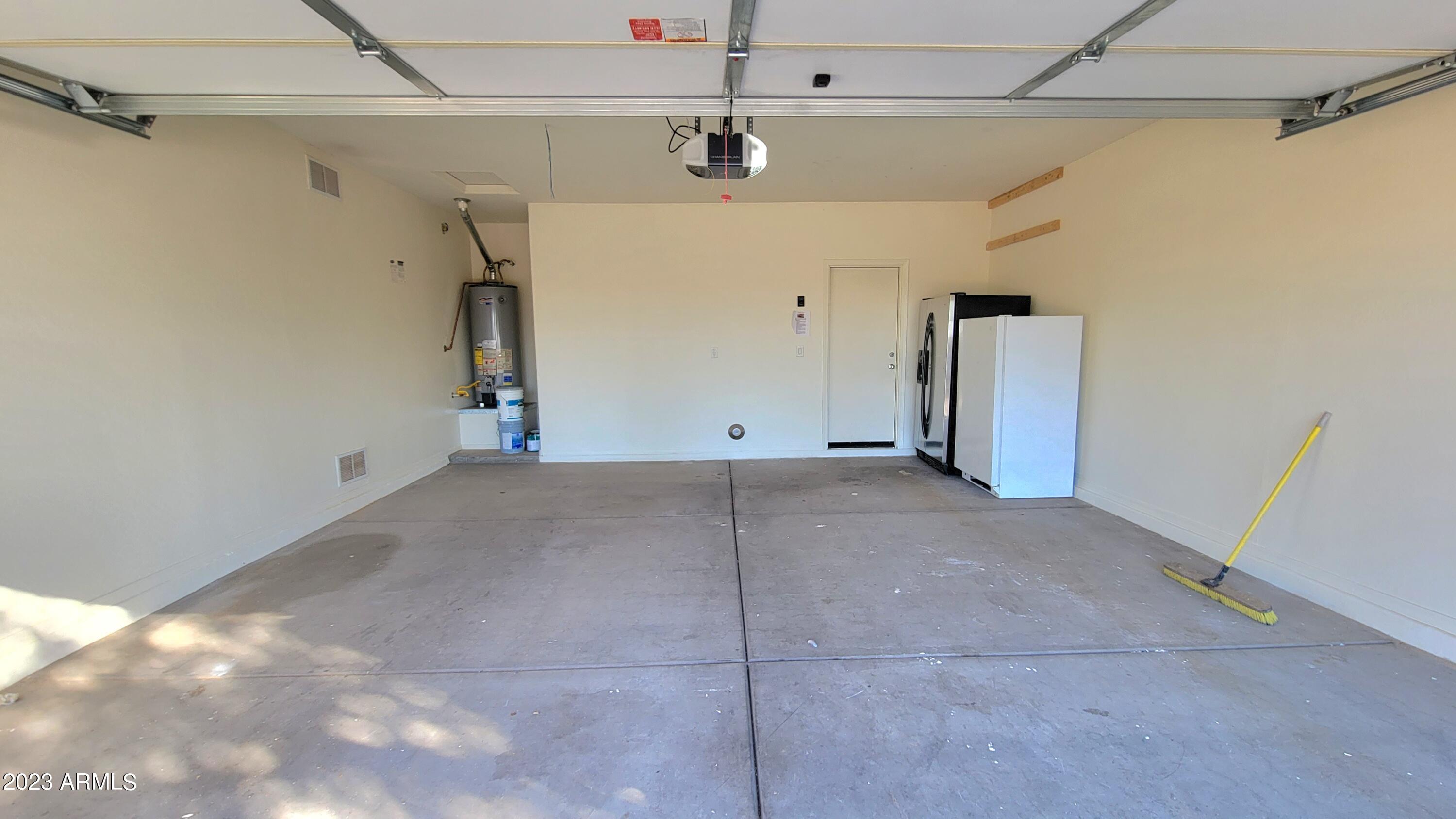 17926 W MISSION Lane