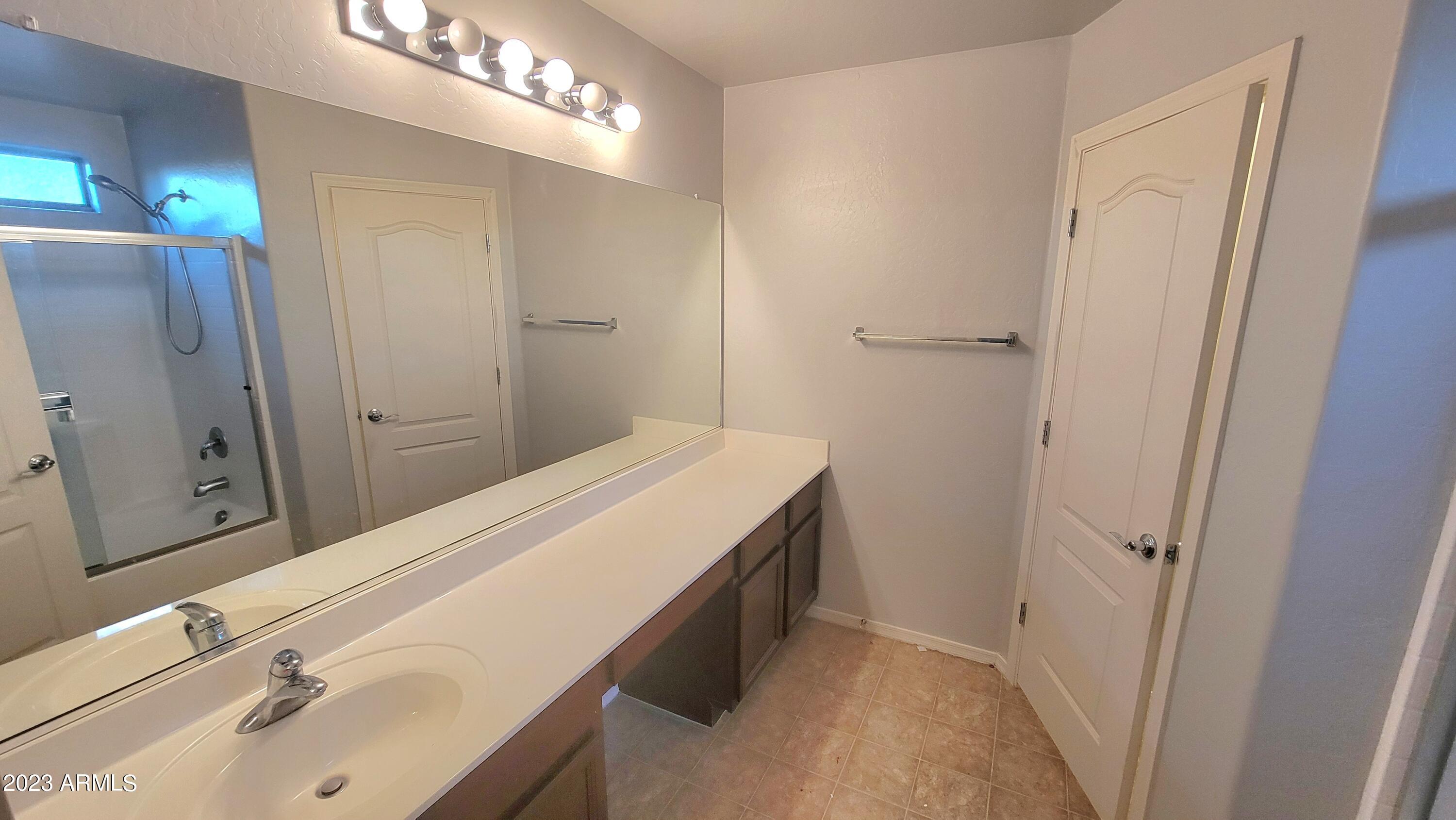 17382 W MAUNA LOA Lane