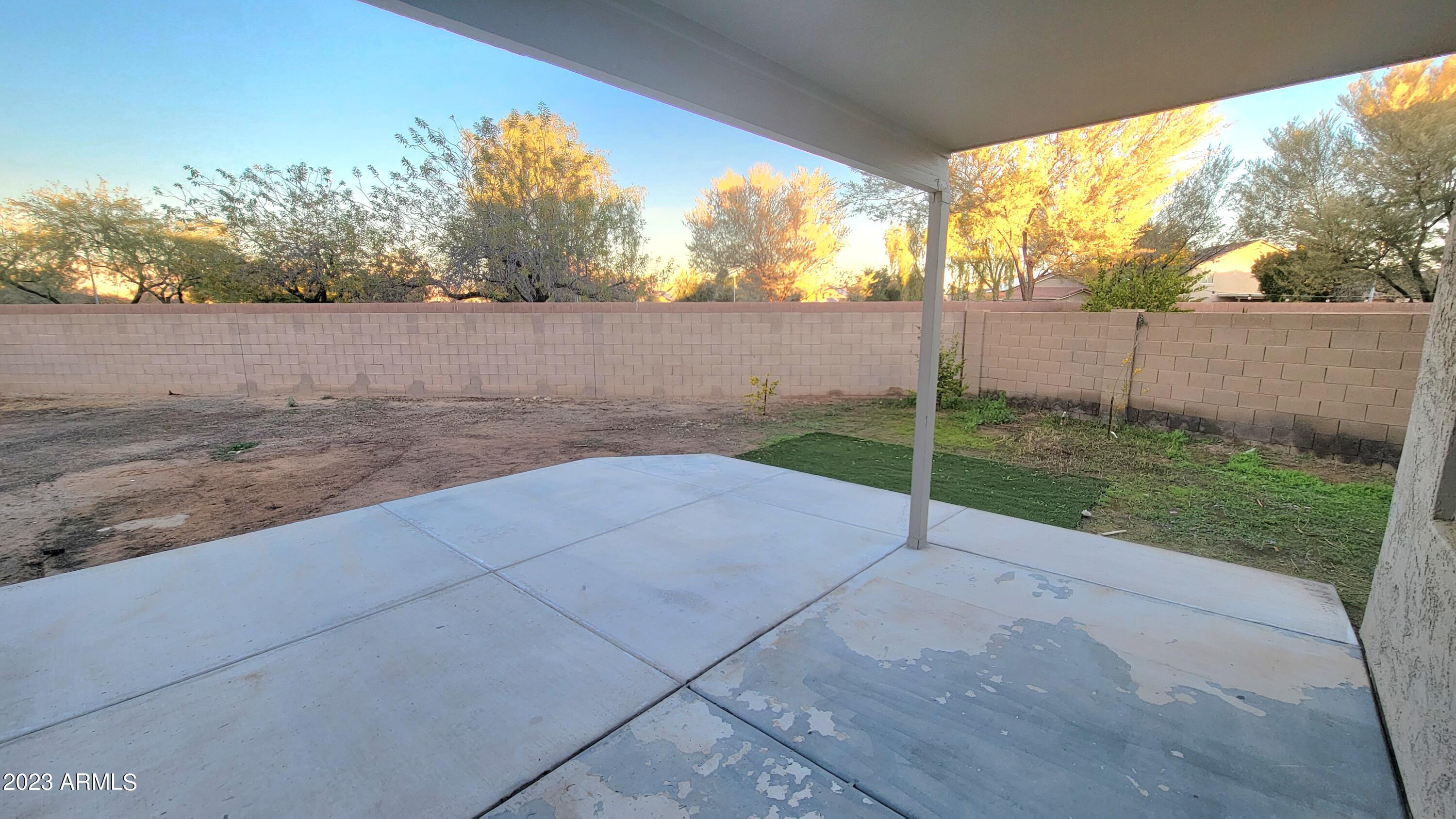 17382 W MAUNA LOA Lane