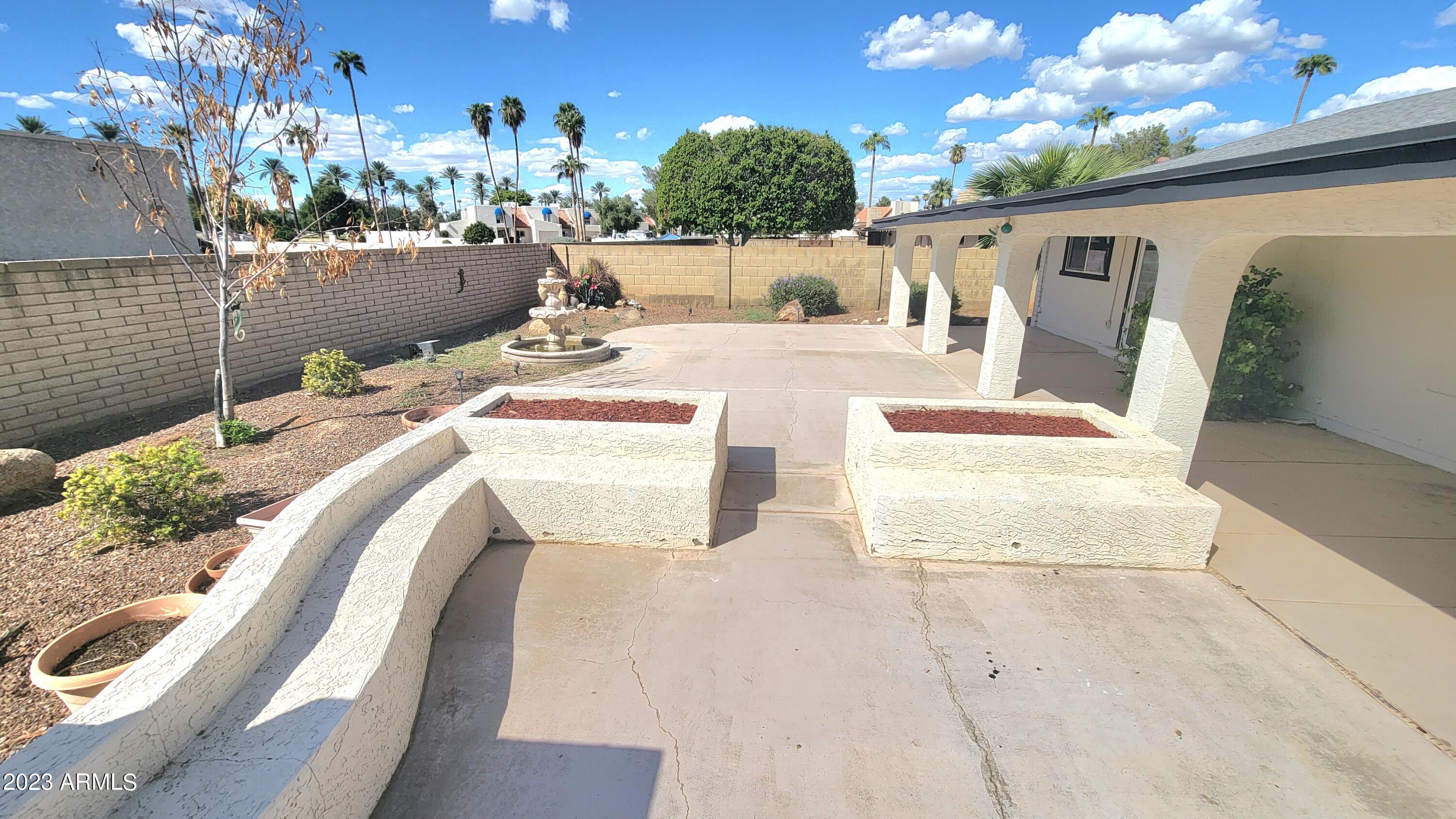 430 S LILA Circle