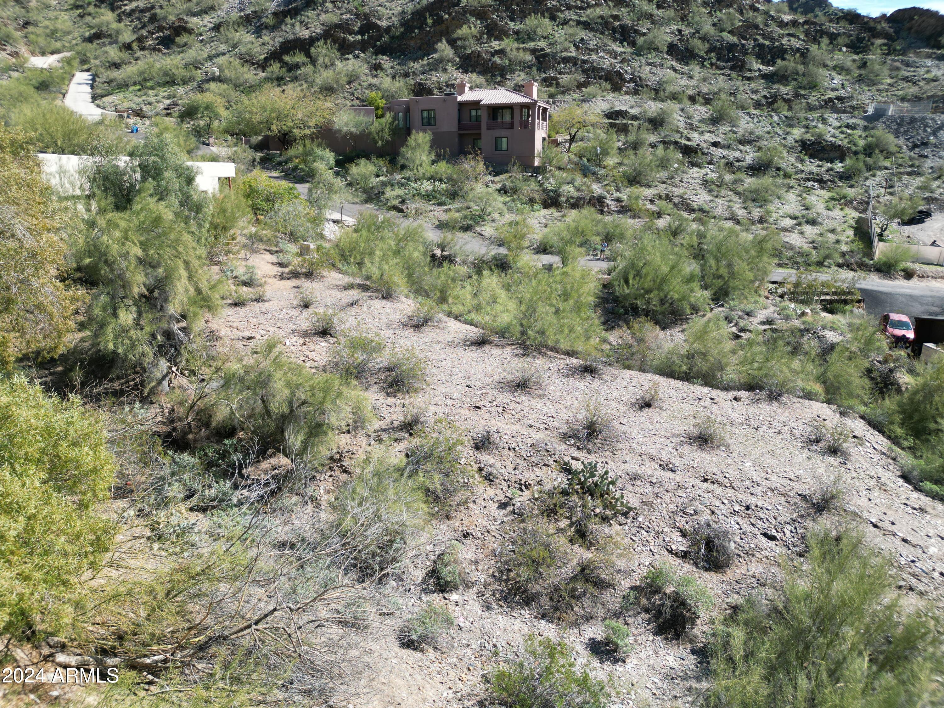 1848 E CINNABAR Avenue, -