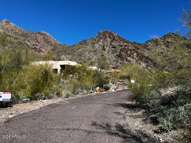 1848 E CINNABAR Avenue, -