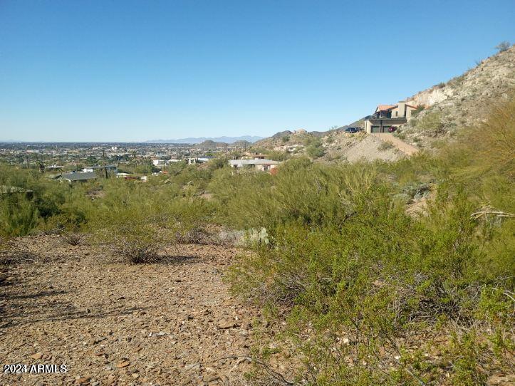 1848 E CINNABAR Avenue, -