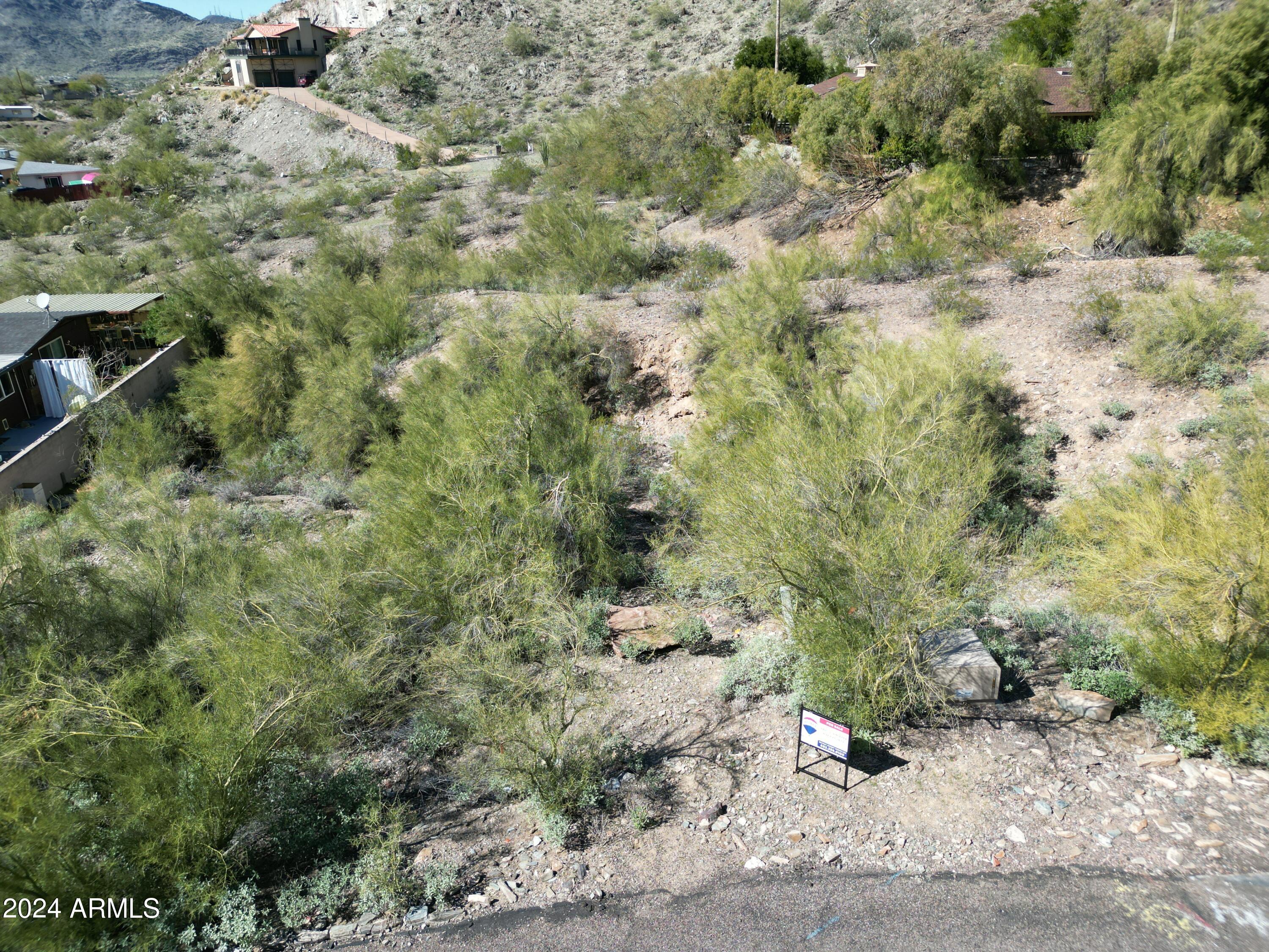 1848 E CINNABAR Avenue, -