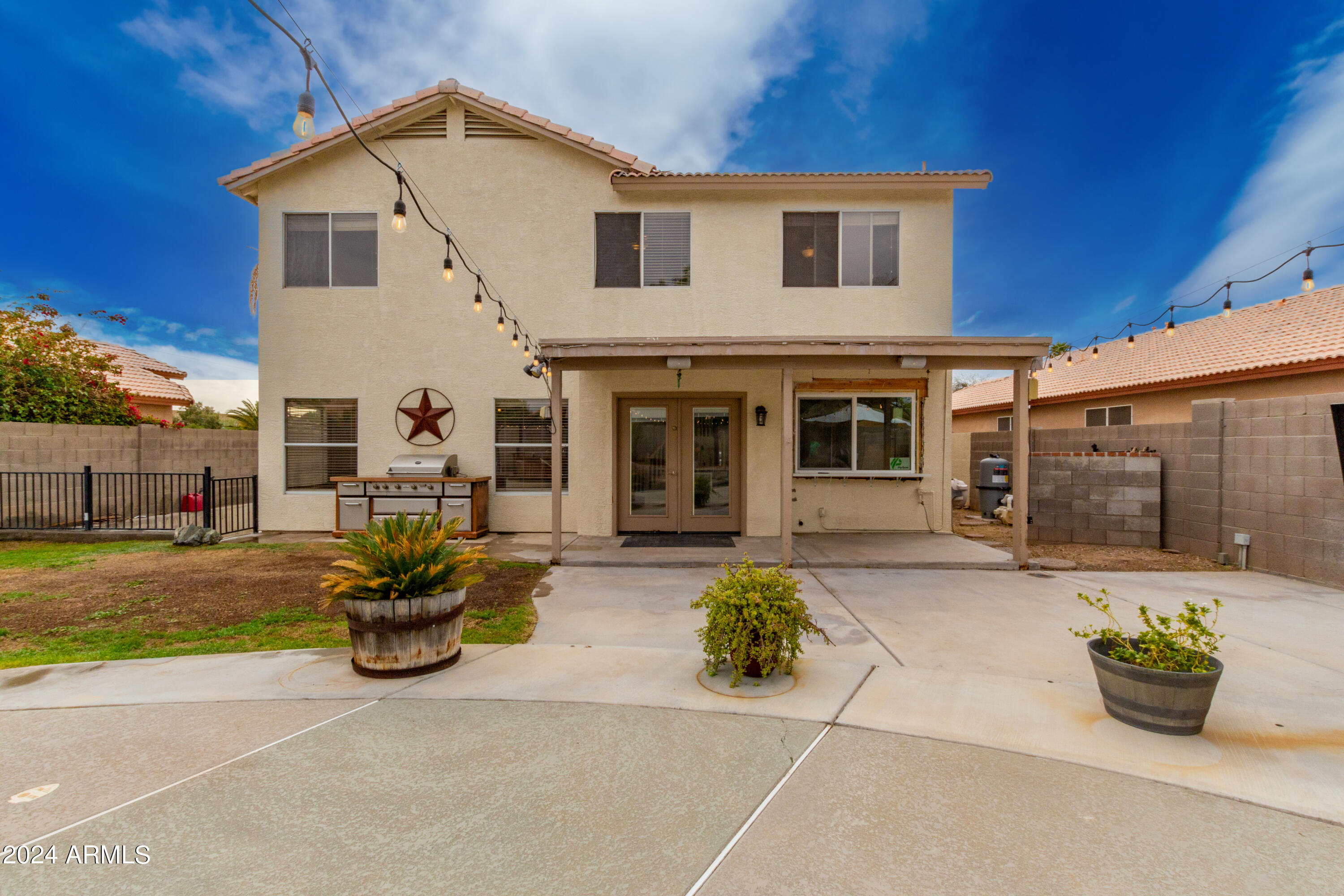 1543 S PICO Circle