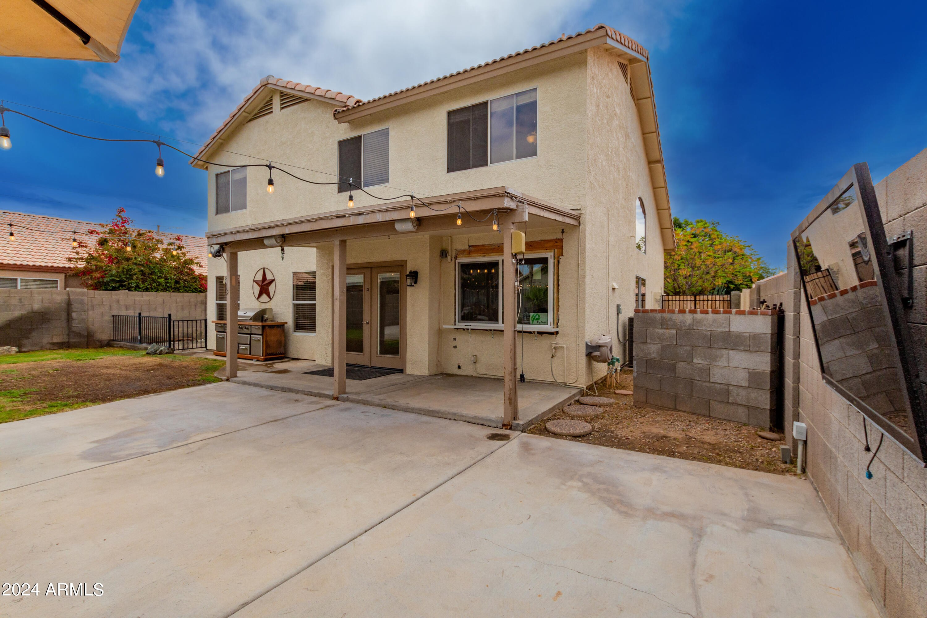 1543 S PICO Circle