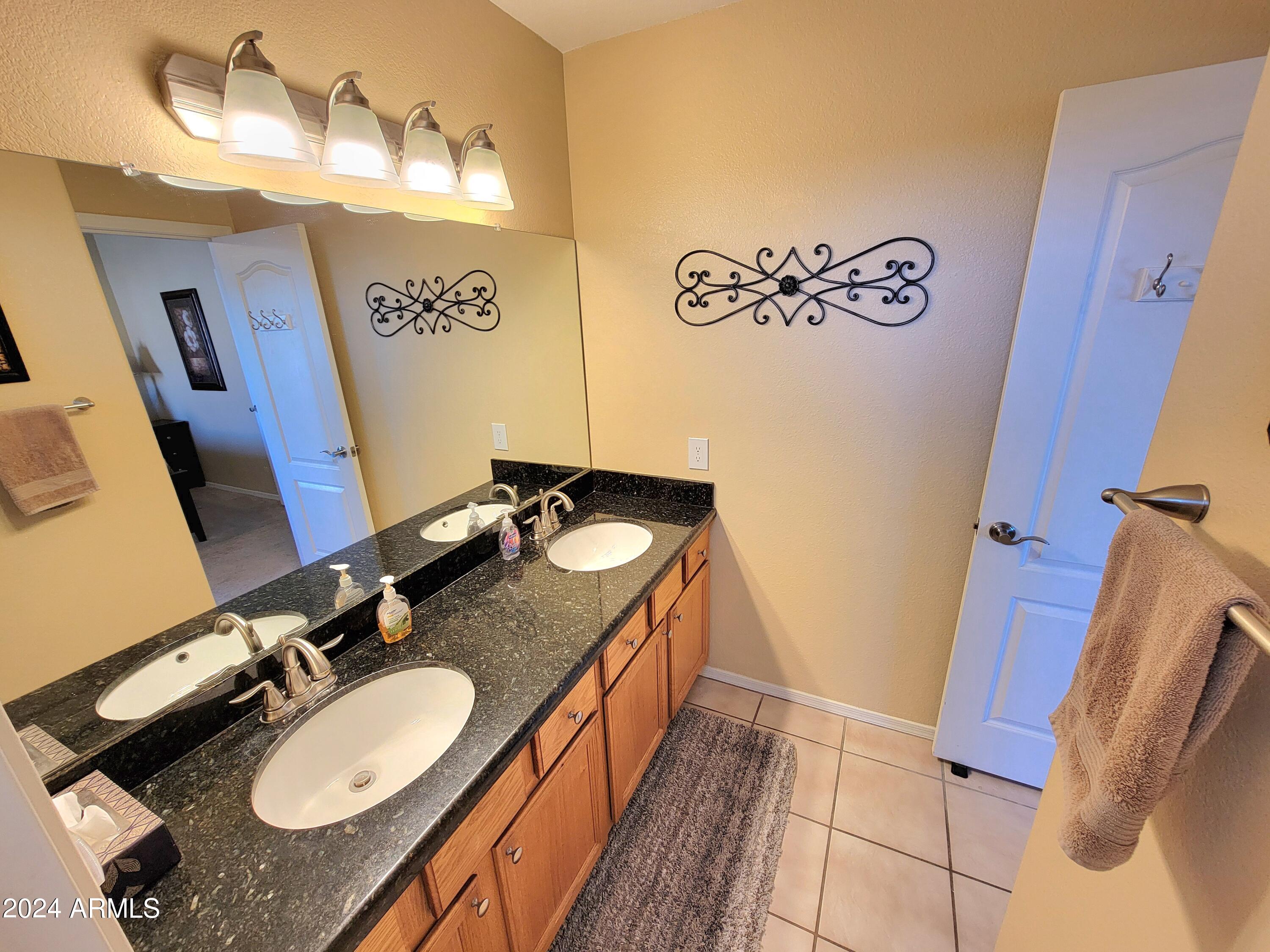 9151 W GREENWAY Road, 227