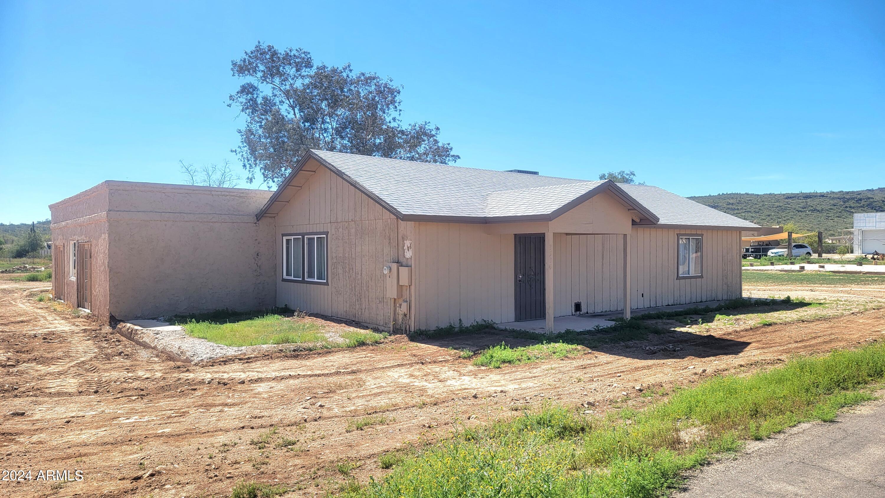 3535 W MCARTHUR Road, -