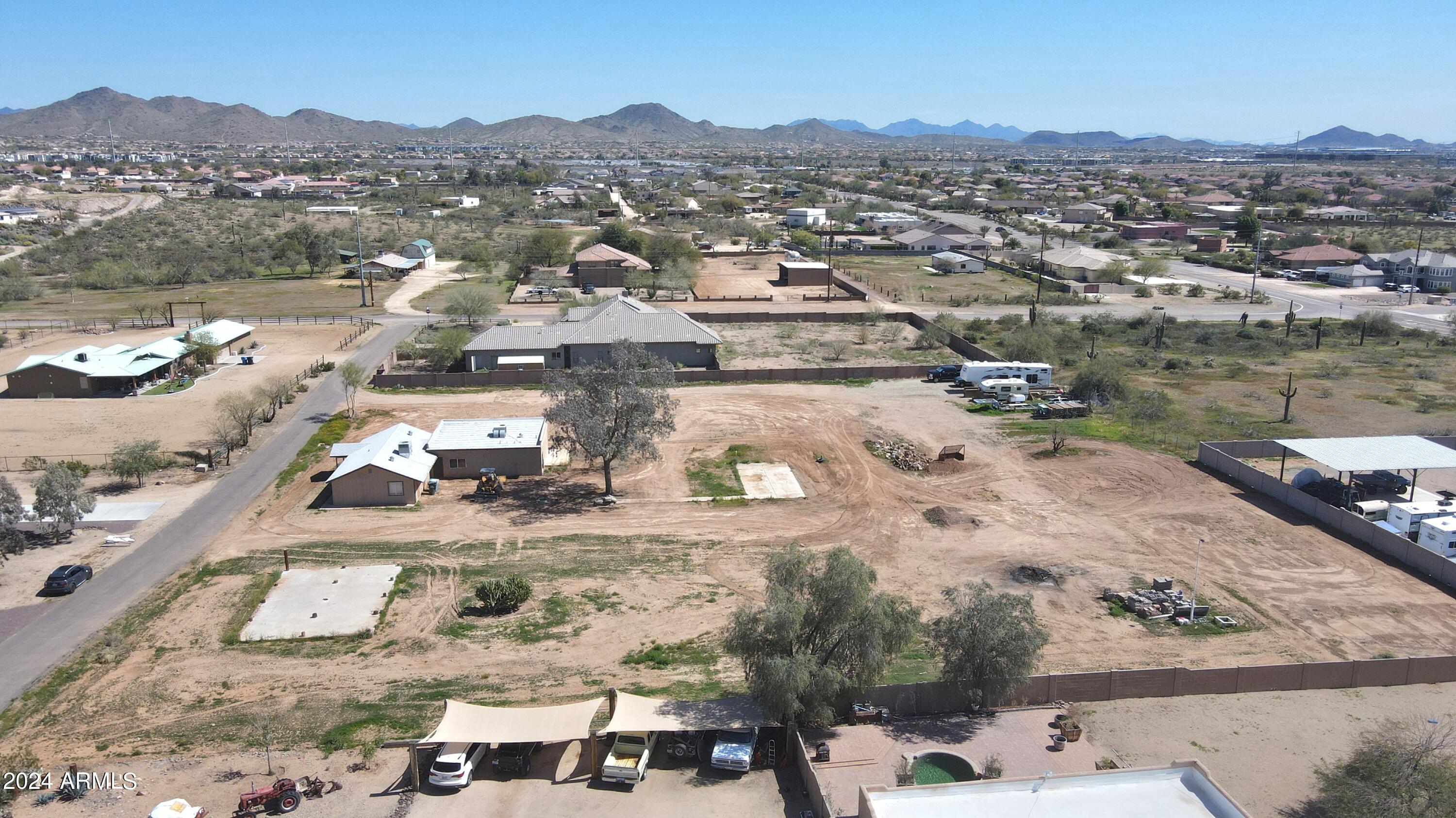 3535 W MCARTHUR Road, -