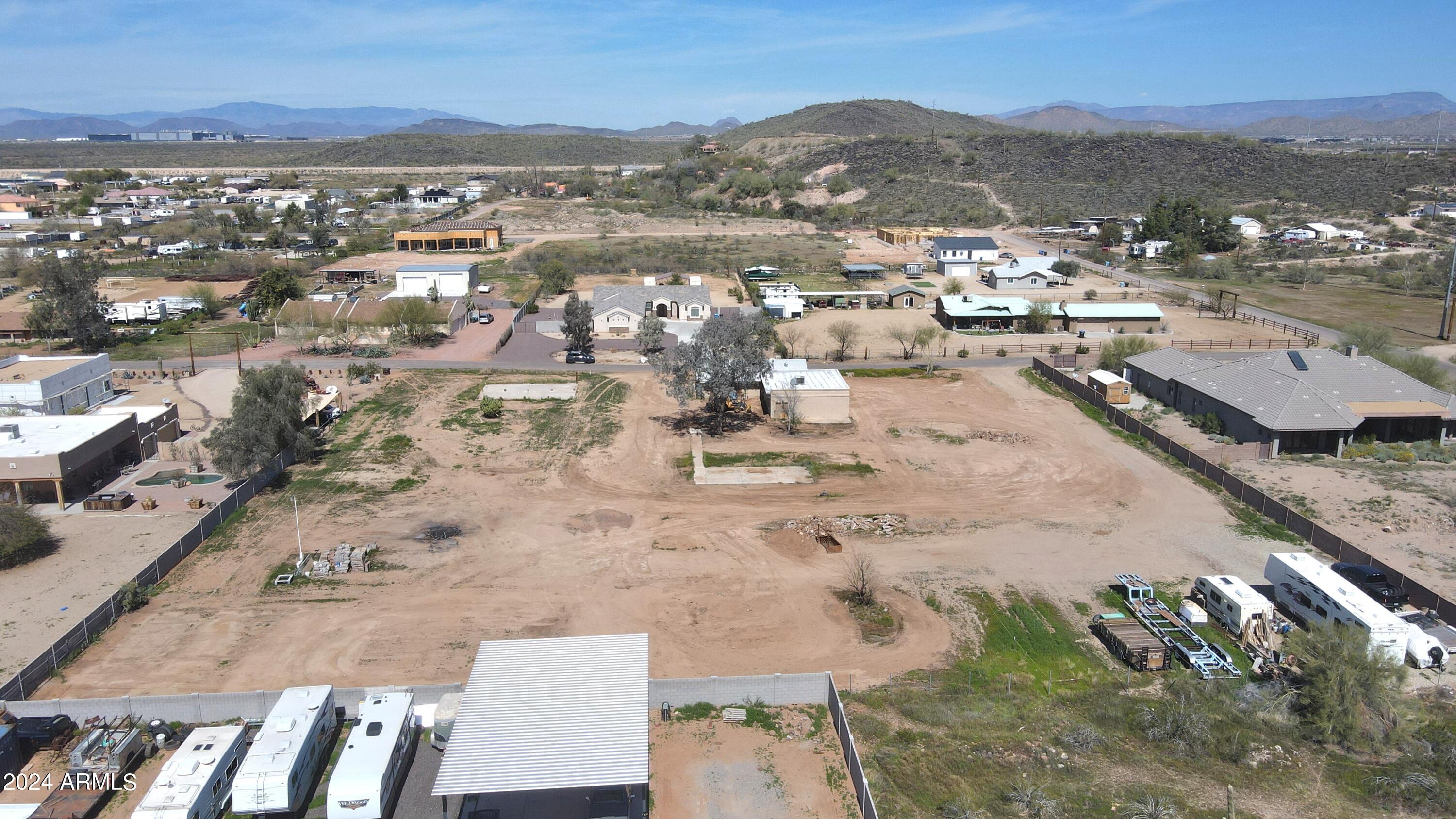 3535 W MCARTHUR Road, -