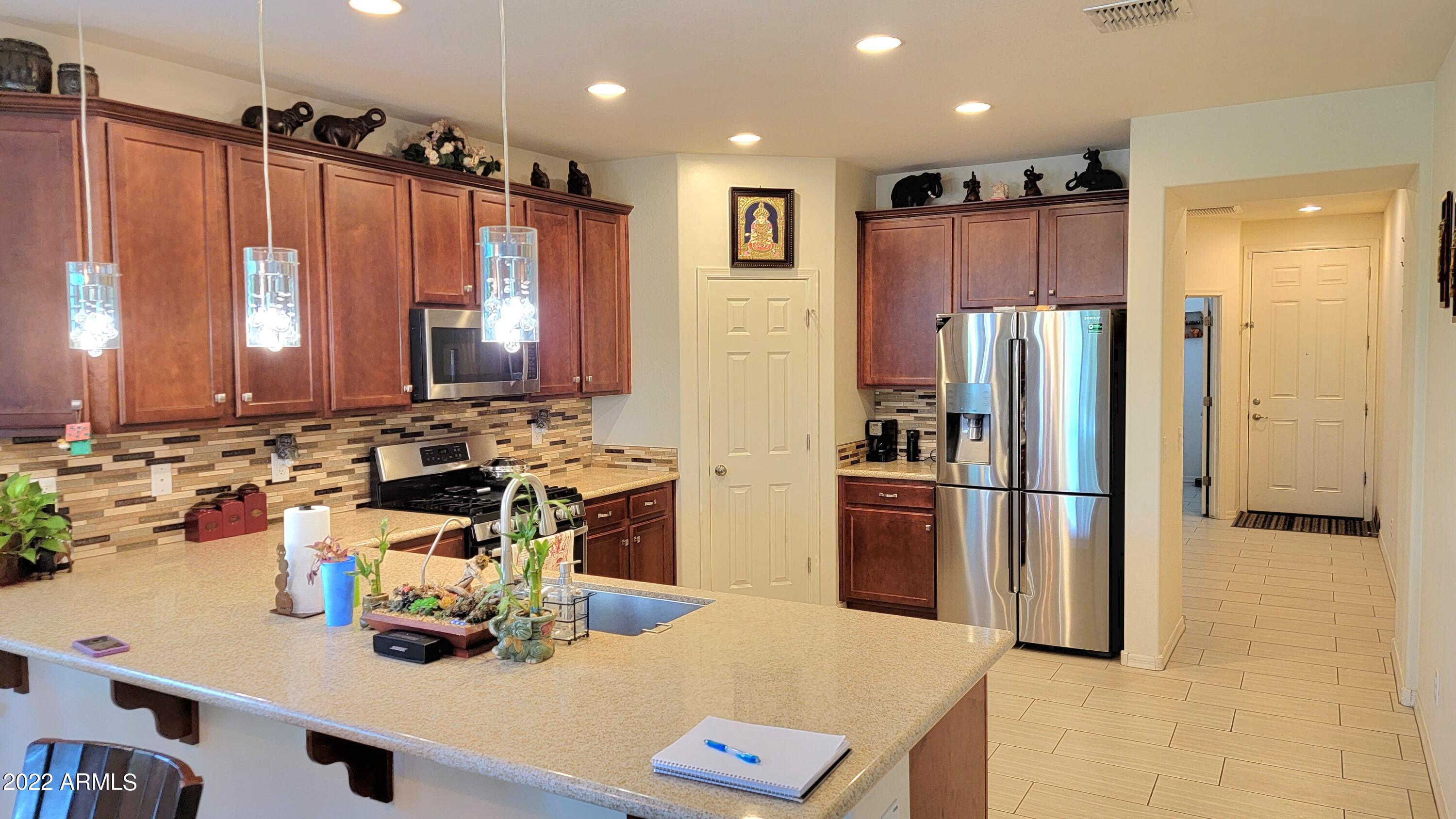 10161 W LOS GATOS Drive