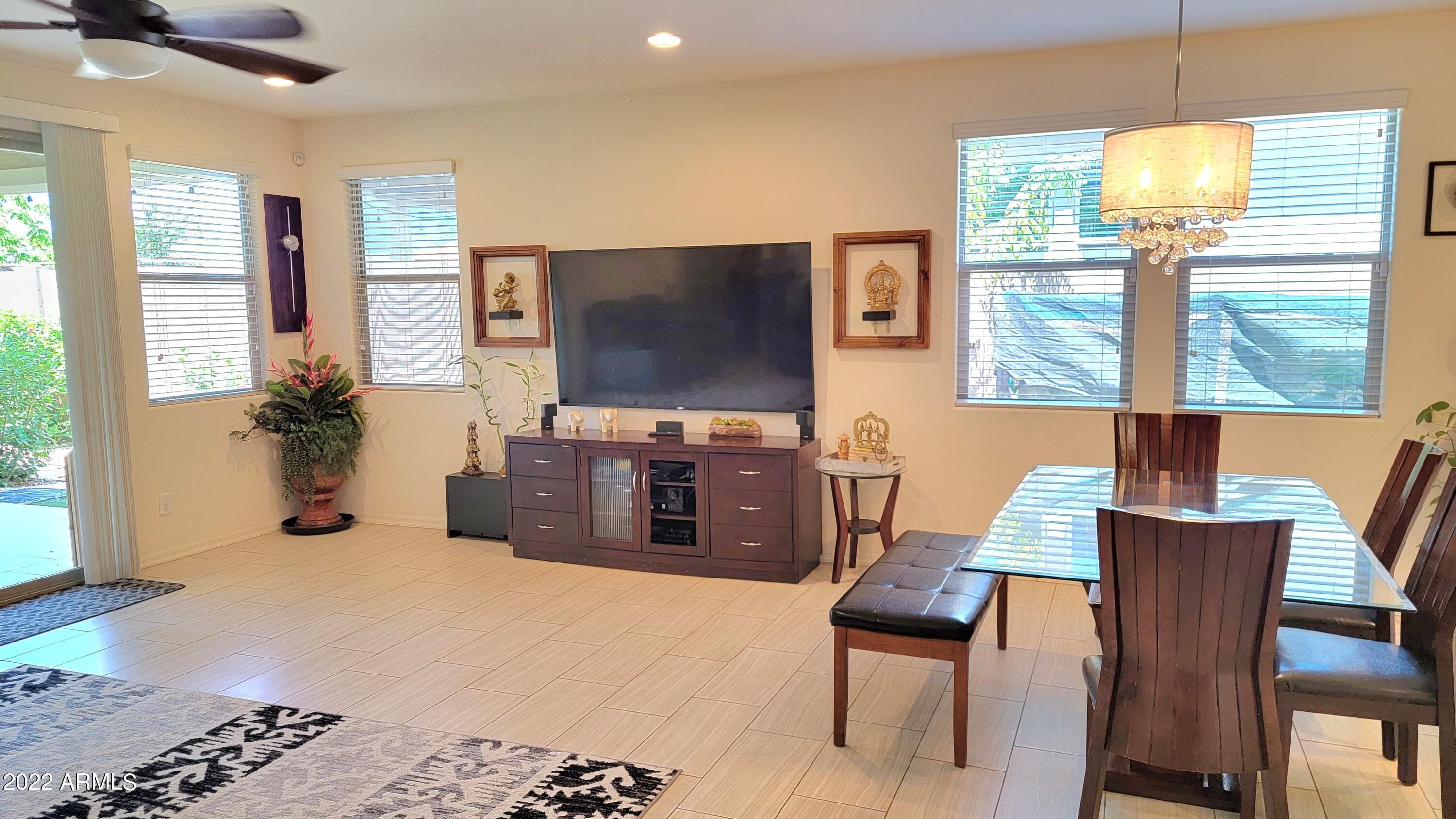 10161 W LOS GATOS Drive
