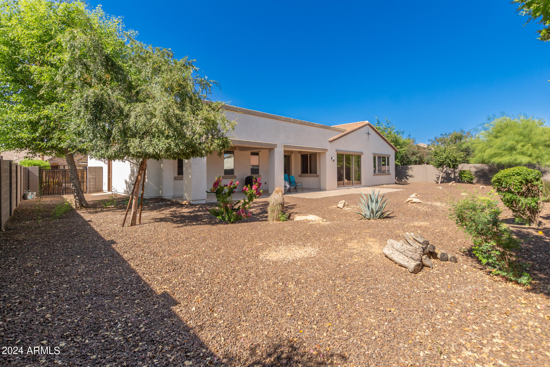 7265 W ROWEL Road