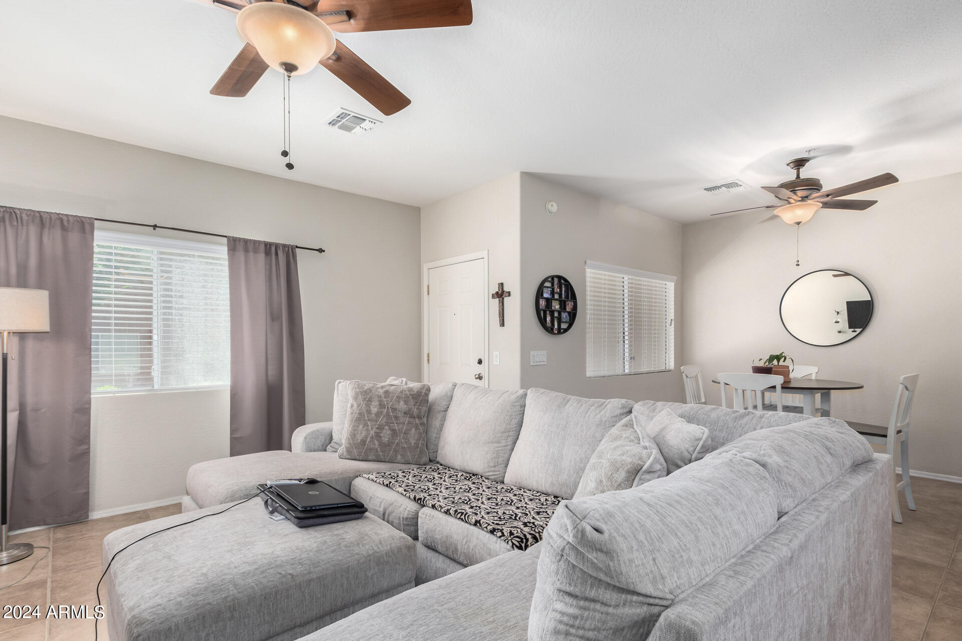 1718 W COLTER Street, 162