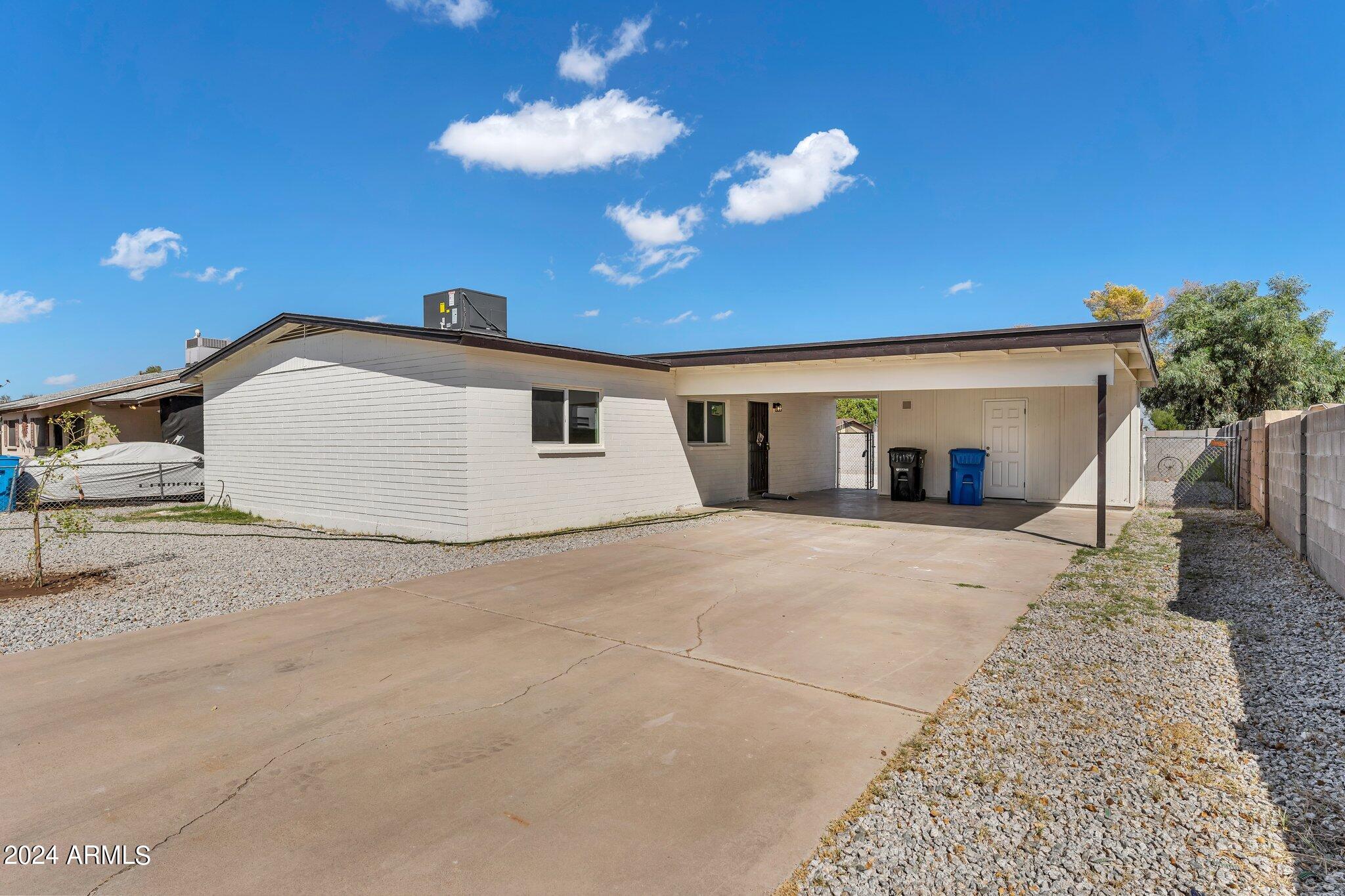 1712 W WAYLAND Road