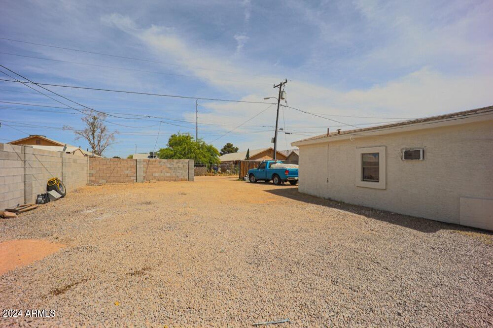 581 N COLORADO Street