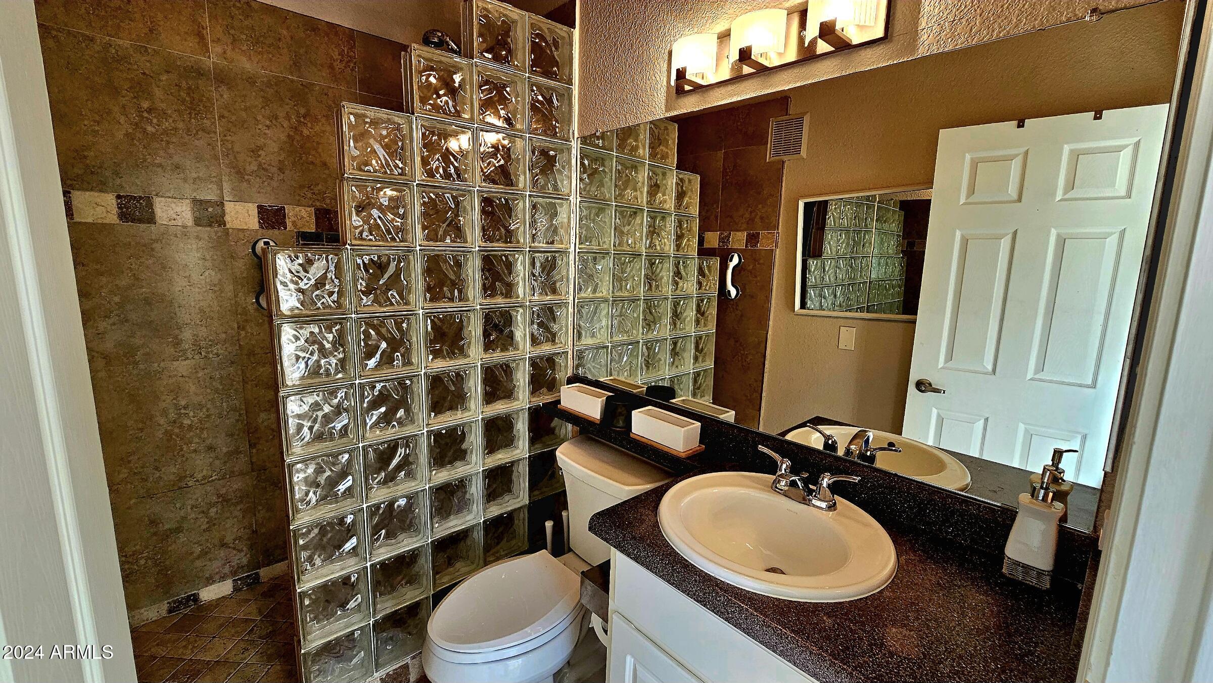 4465 E PARADISE VILLAGE Parkway S, 1191