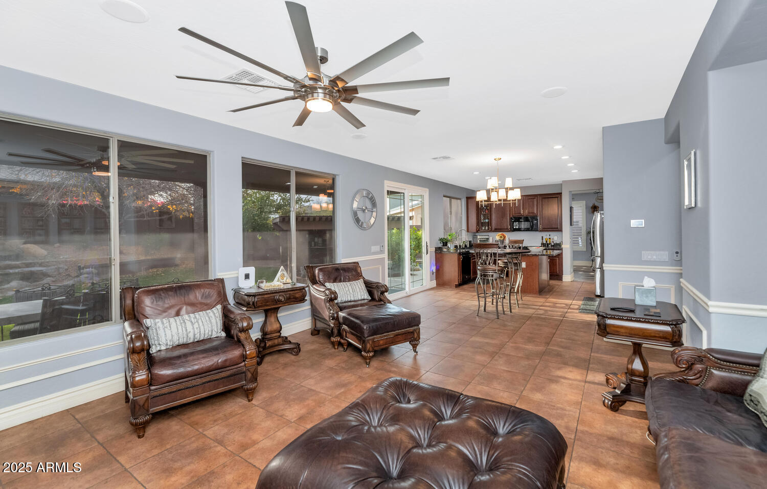 2739 W VIA BONA FORTUNA Drive