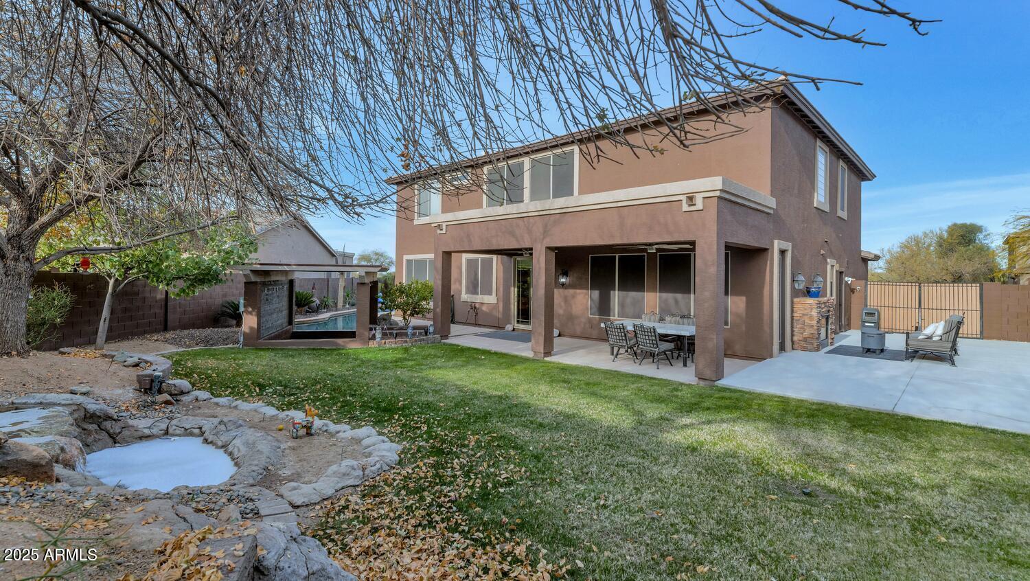 2739 W VIA BONA FORTUNA Drive