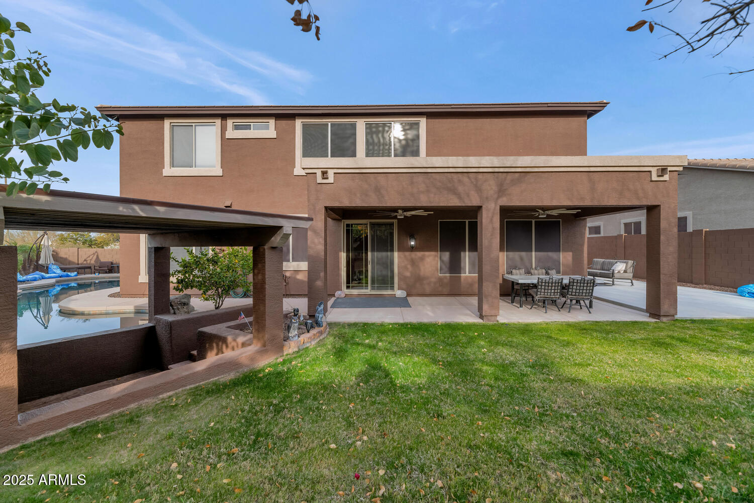 2739 W VIA BONA FORTUNA Drive
