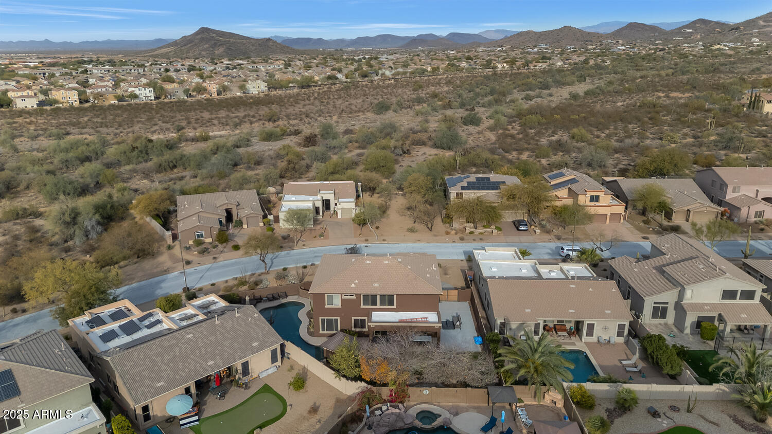 2739 W VIA BONA FORTUNA Drive