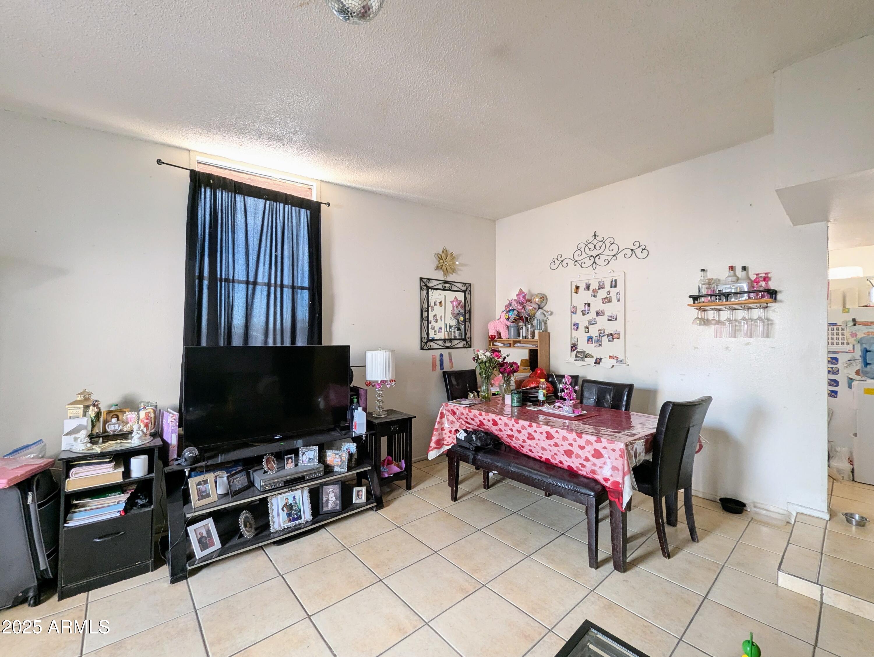 2210 W HEATHERBRAE Drive